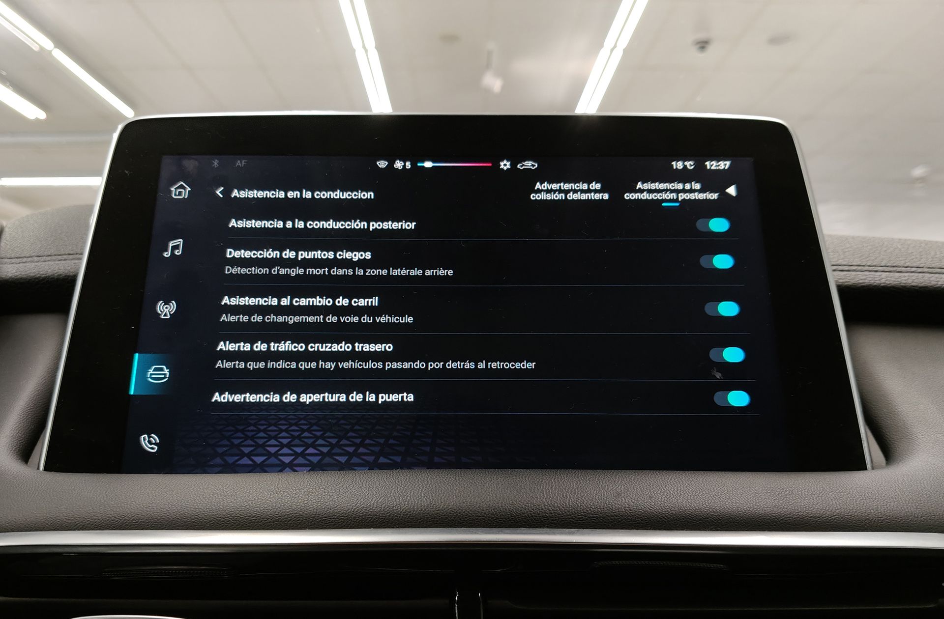 MG HS 1.5 Turbo GDI Luxury - foto 17