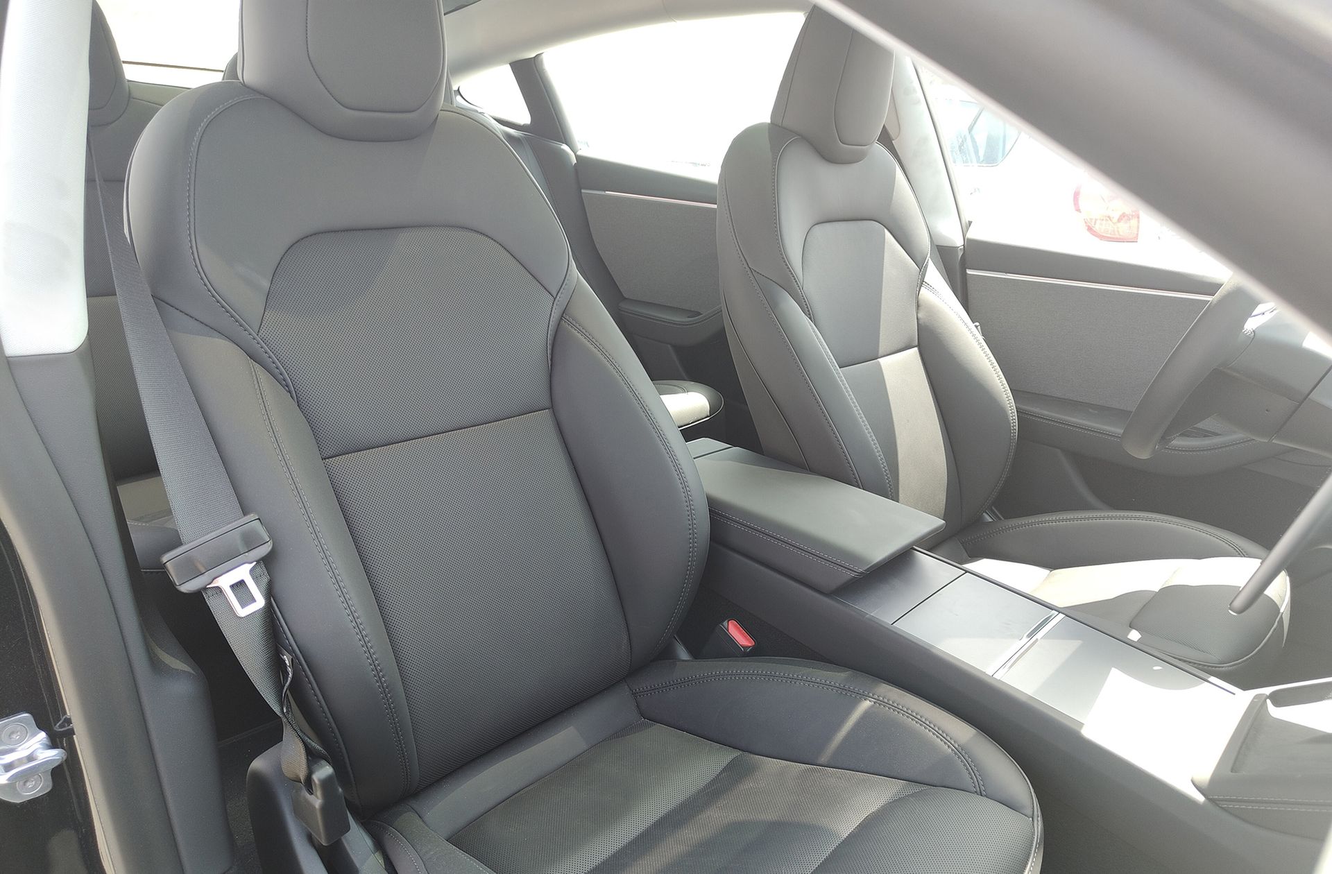 Tesla Model 3 RWD - foto 19