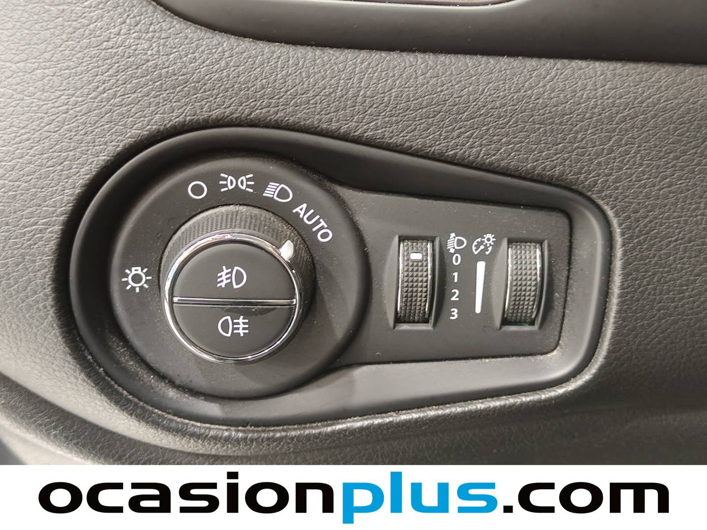 Foto Jeep Renegade Jeep Renegade eHybrid 1.5 Limited ATX (130 CV)