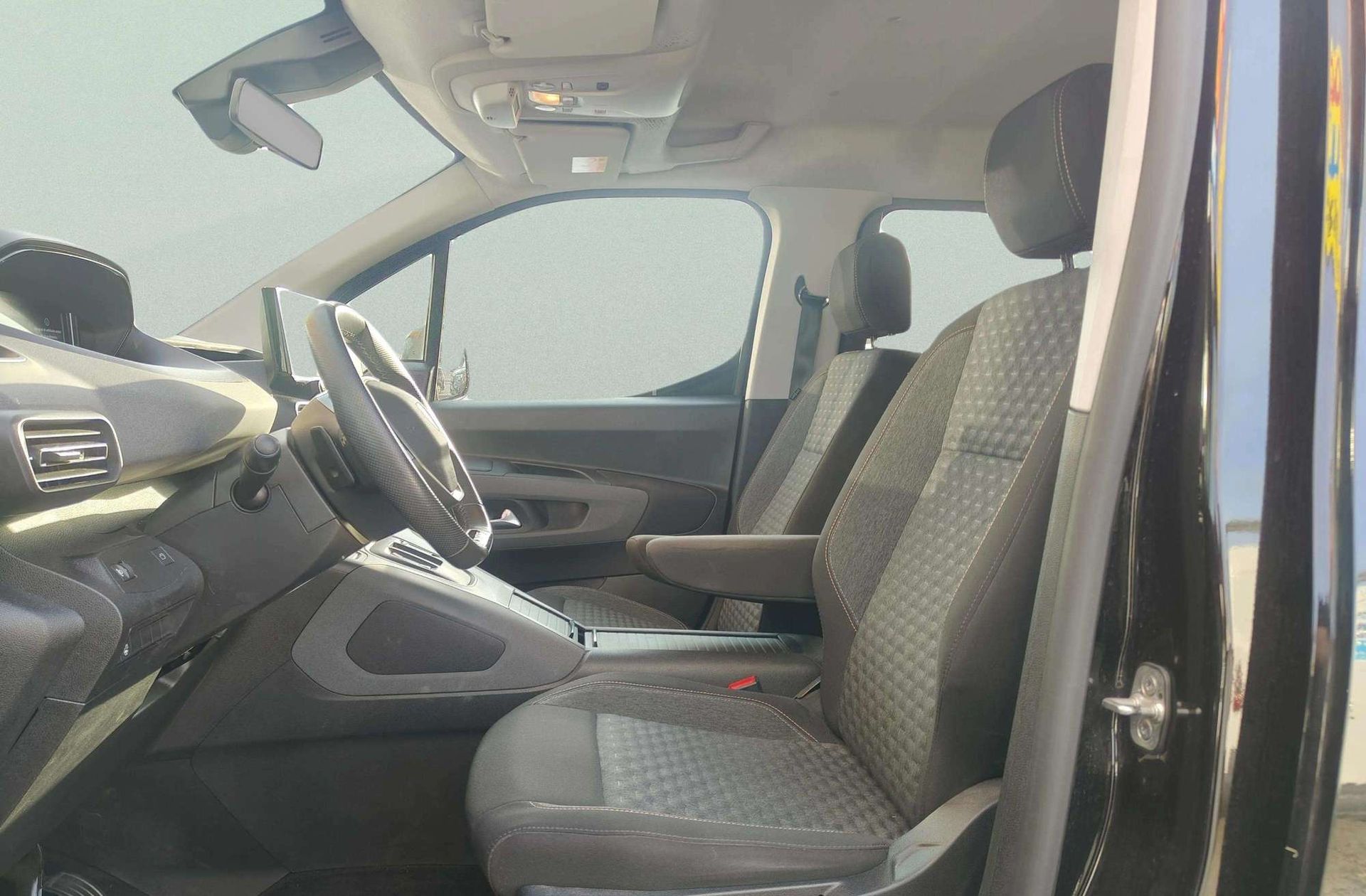 Peugeot Rifter BlueHDi 130 GT Standard - foto 10