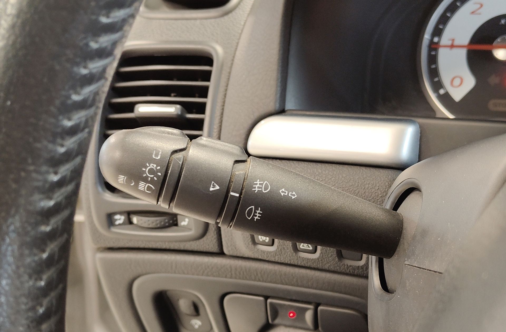 Renault Laguna 2.0 dCi Confort Dynamique - foto 19