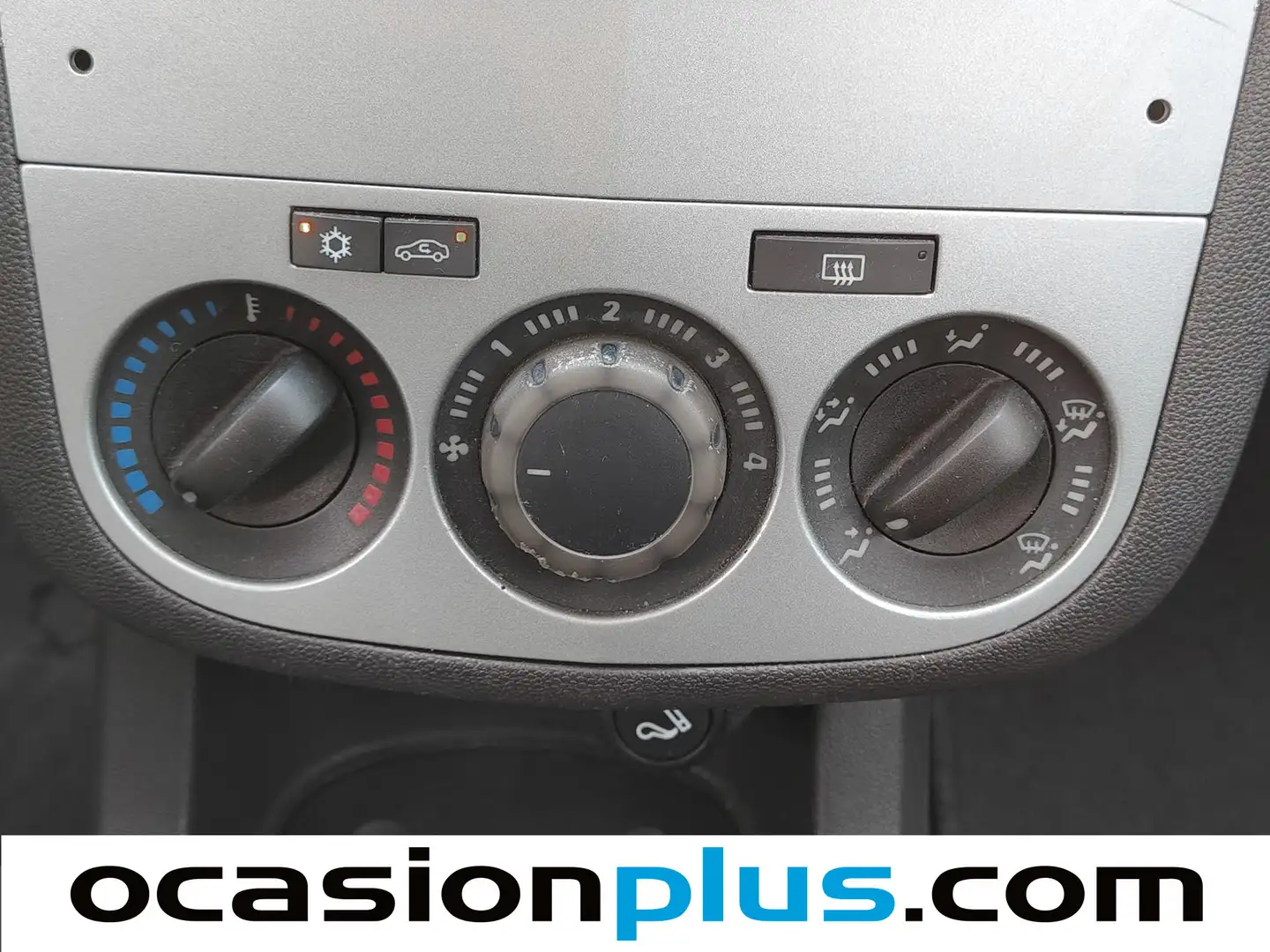 Foto Opel Corsa Opel Corsa 1.2 C'Mon (85 CV)