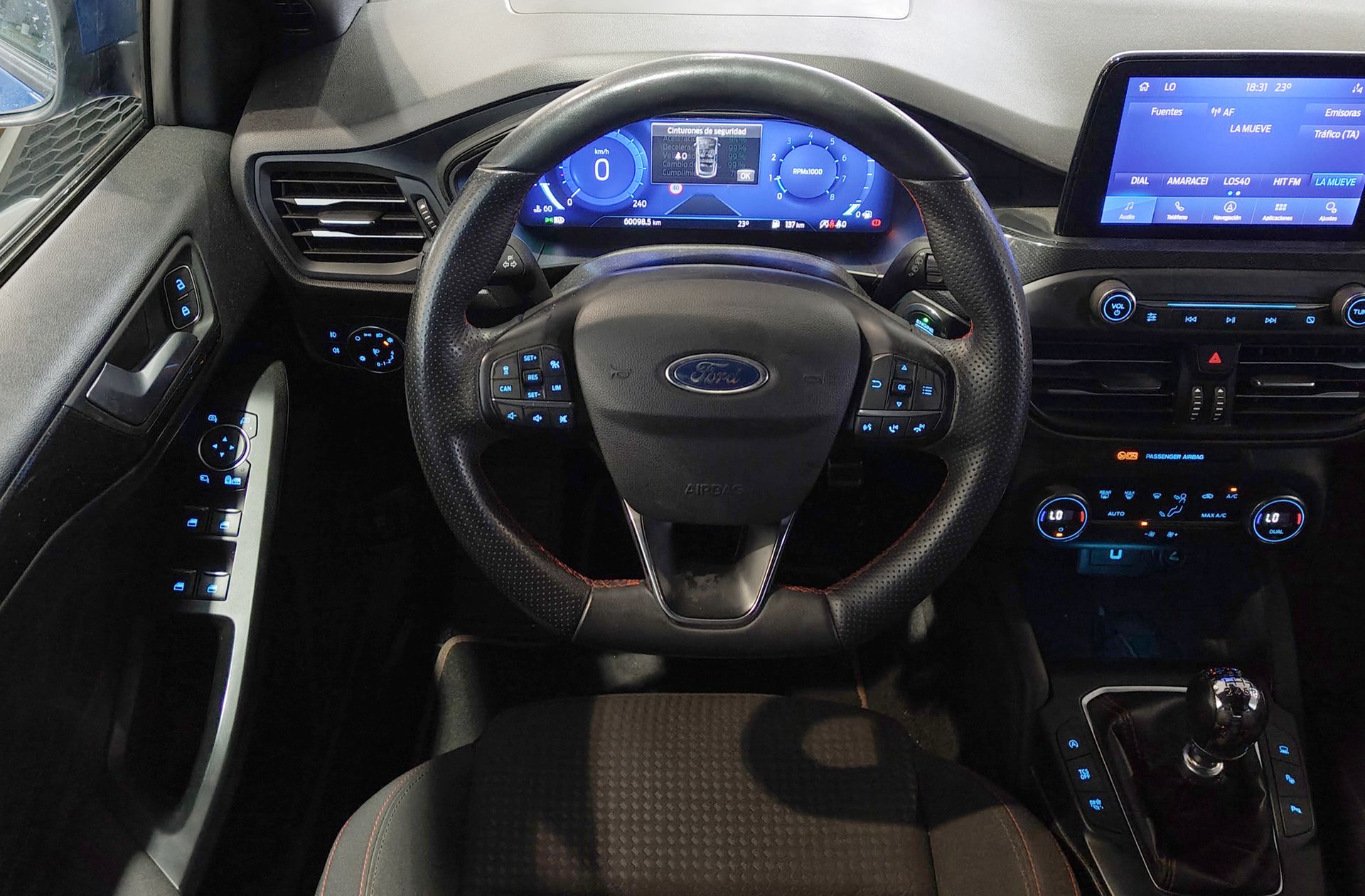 Ford Focus 1.0 EcoBoost MHEV ST-Line - foto 20