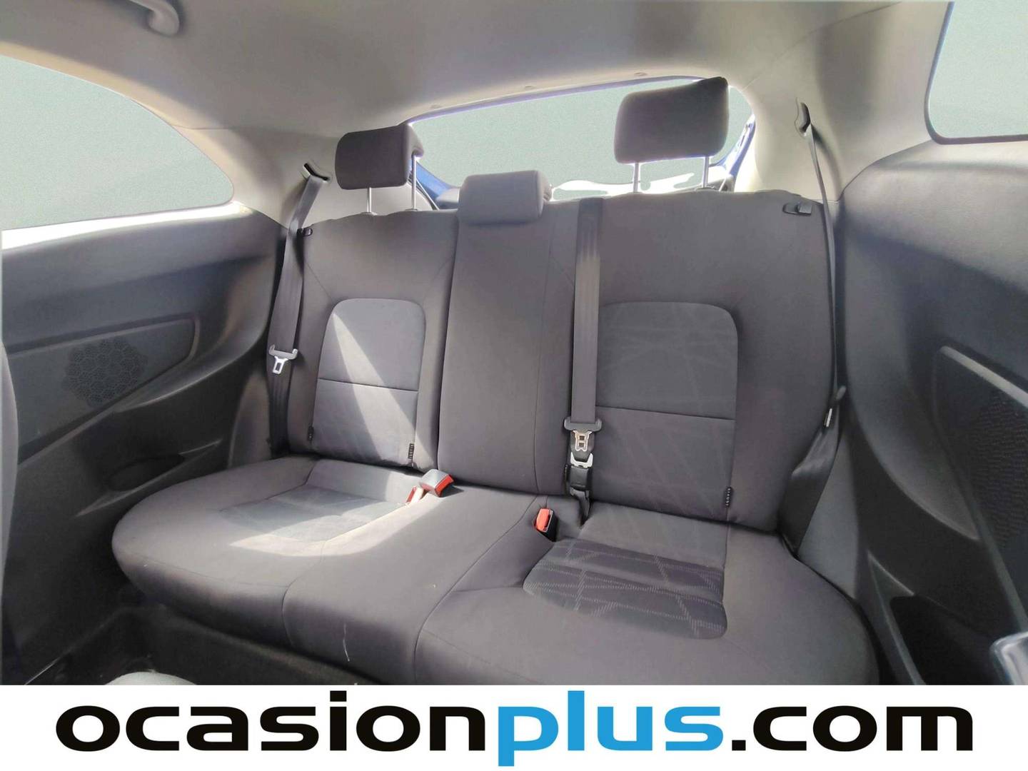 Foto asientos traseros KIA Rio KIA Rio 1.2 CVVT Concept (85 CV)