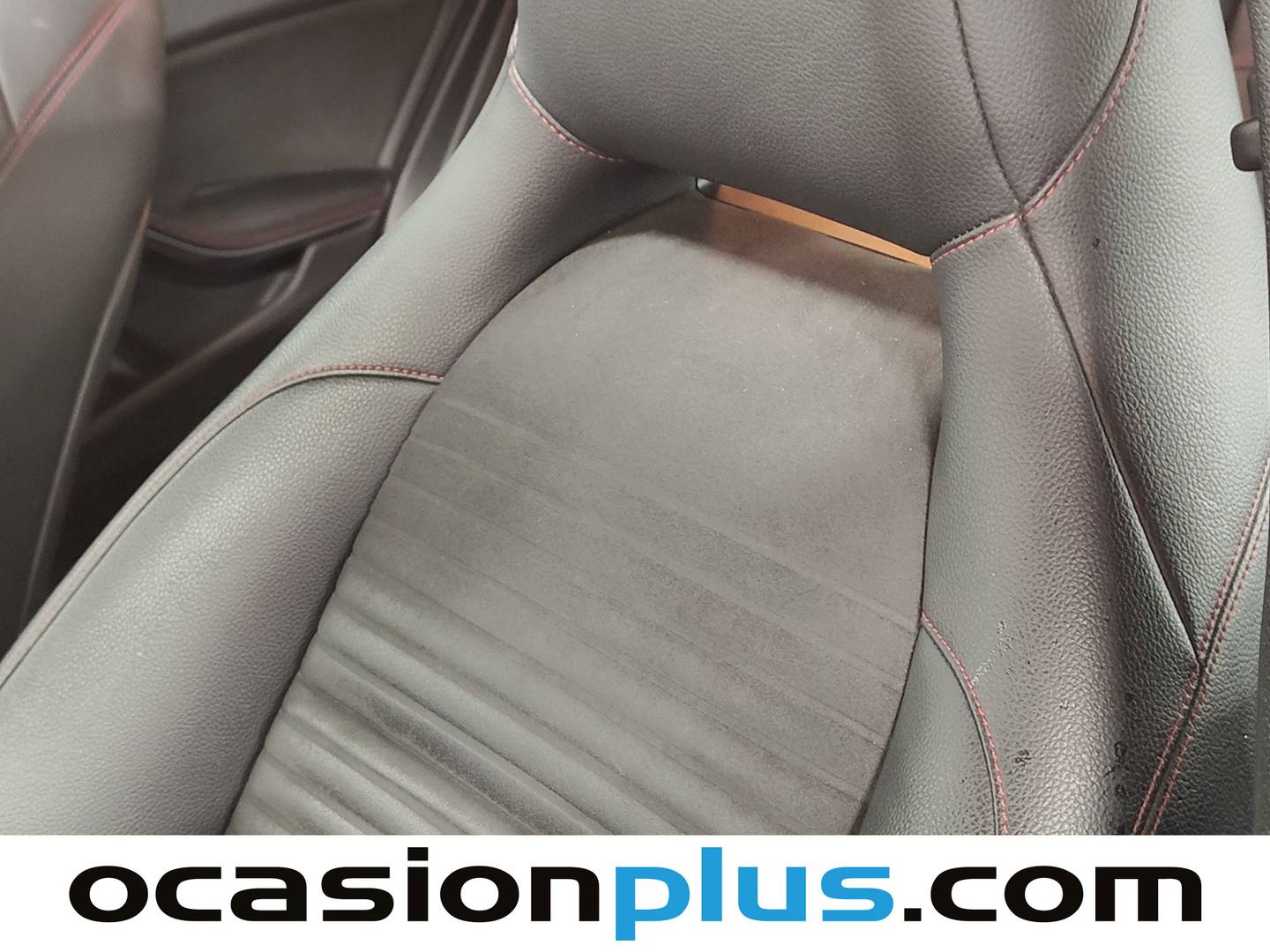 Equipamiento del Mercedes Clase A Mercedes Clase A 200 d AMG Line (136 CV)