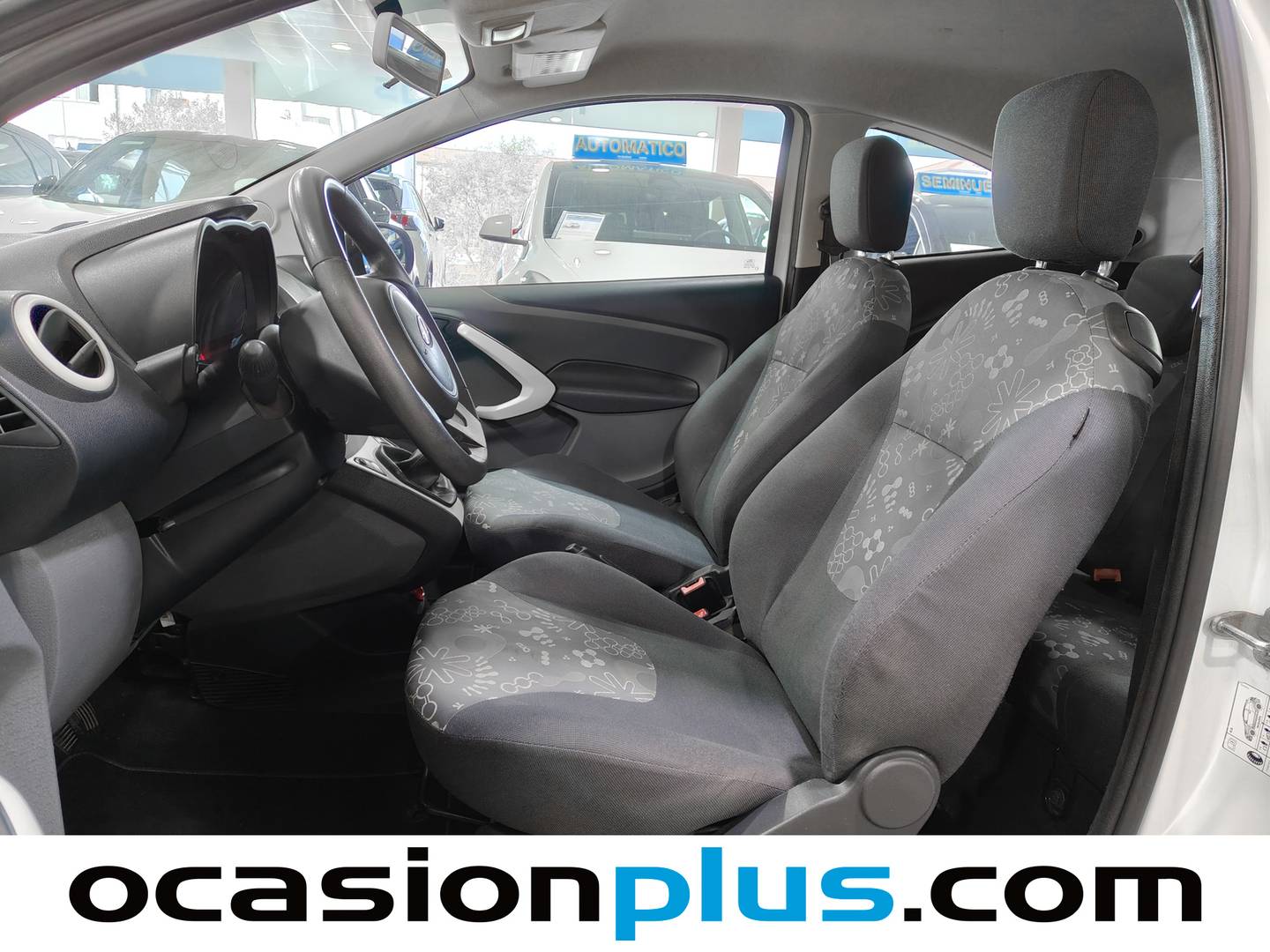 Foto asientos delanteros Ford Ka Ford Ka 1.2 Duratec S&S Urban (69 CV)