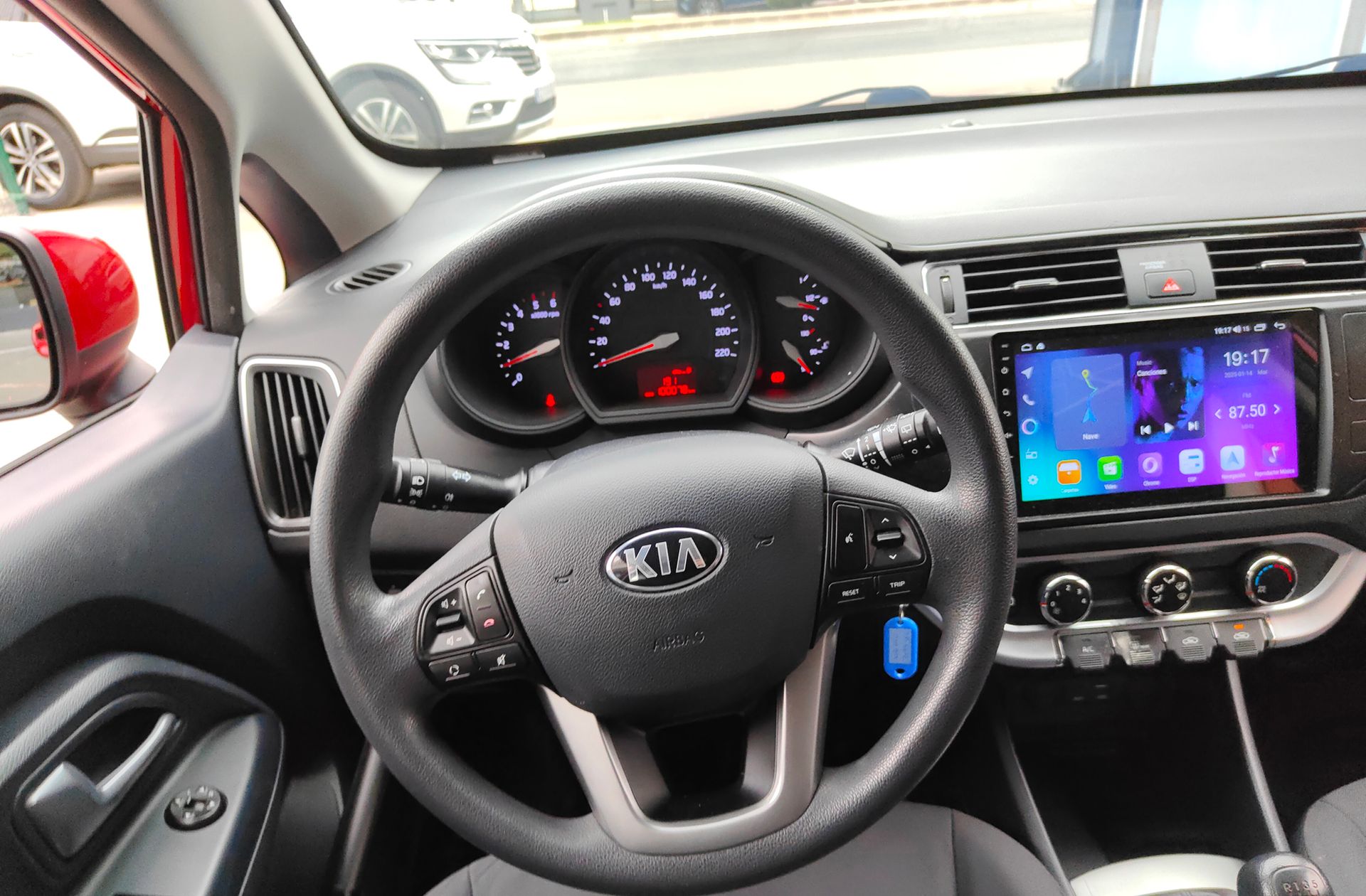 Kia Rio 1.1 CRDi WGT Tech - foto 18