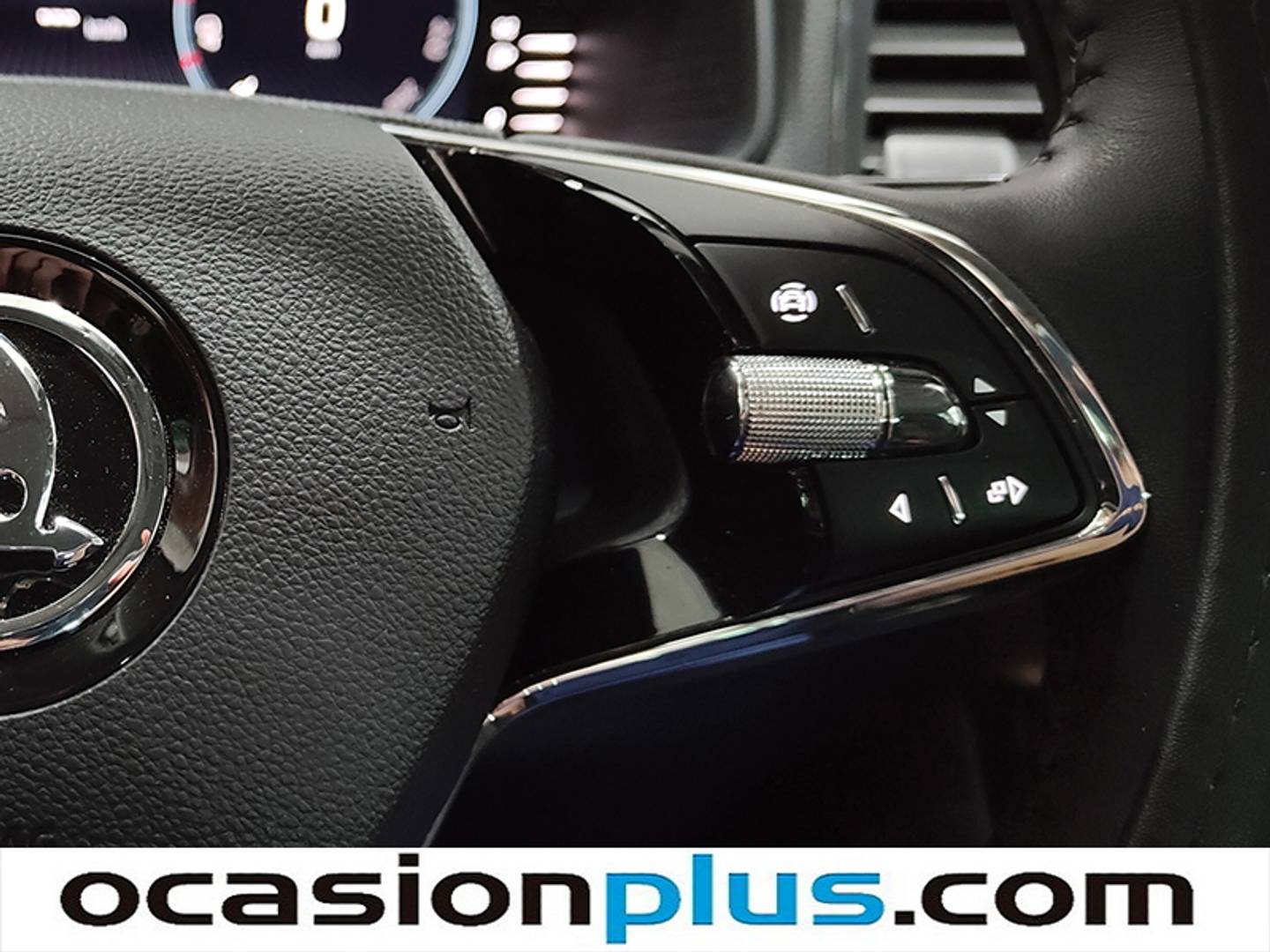 Foto Skoda Karoq Skoda Karoq 1.0 TSI Ambition (110 CV)