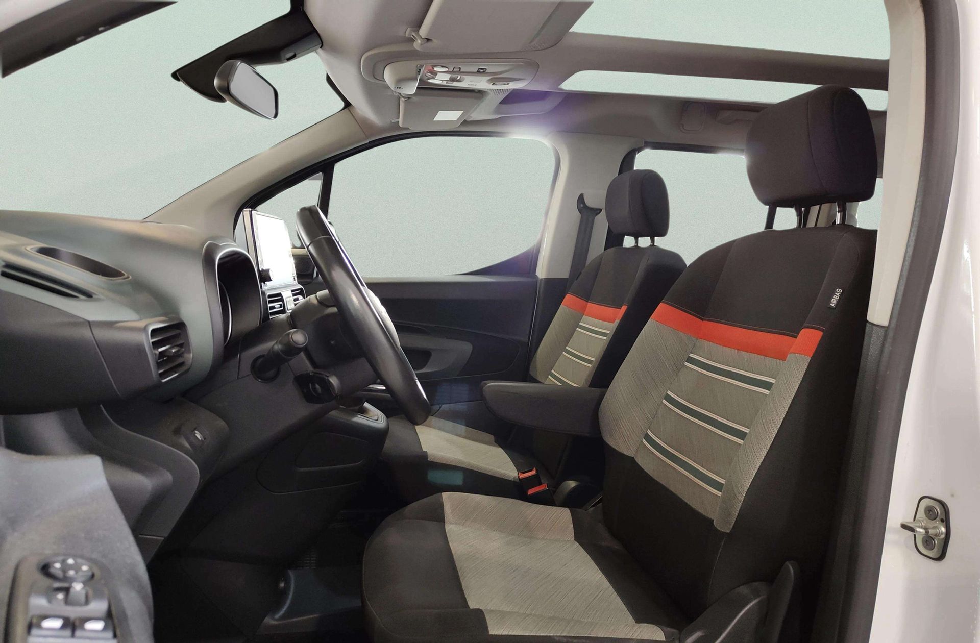 Citroën Berlingo BlueHDi 100 Talla M Shine - foto 12