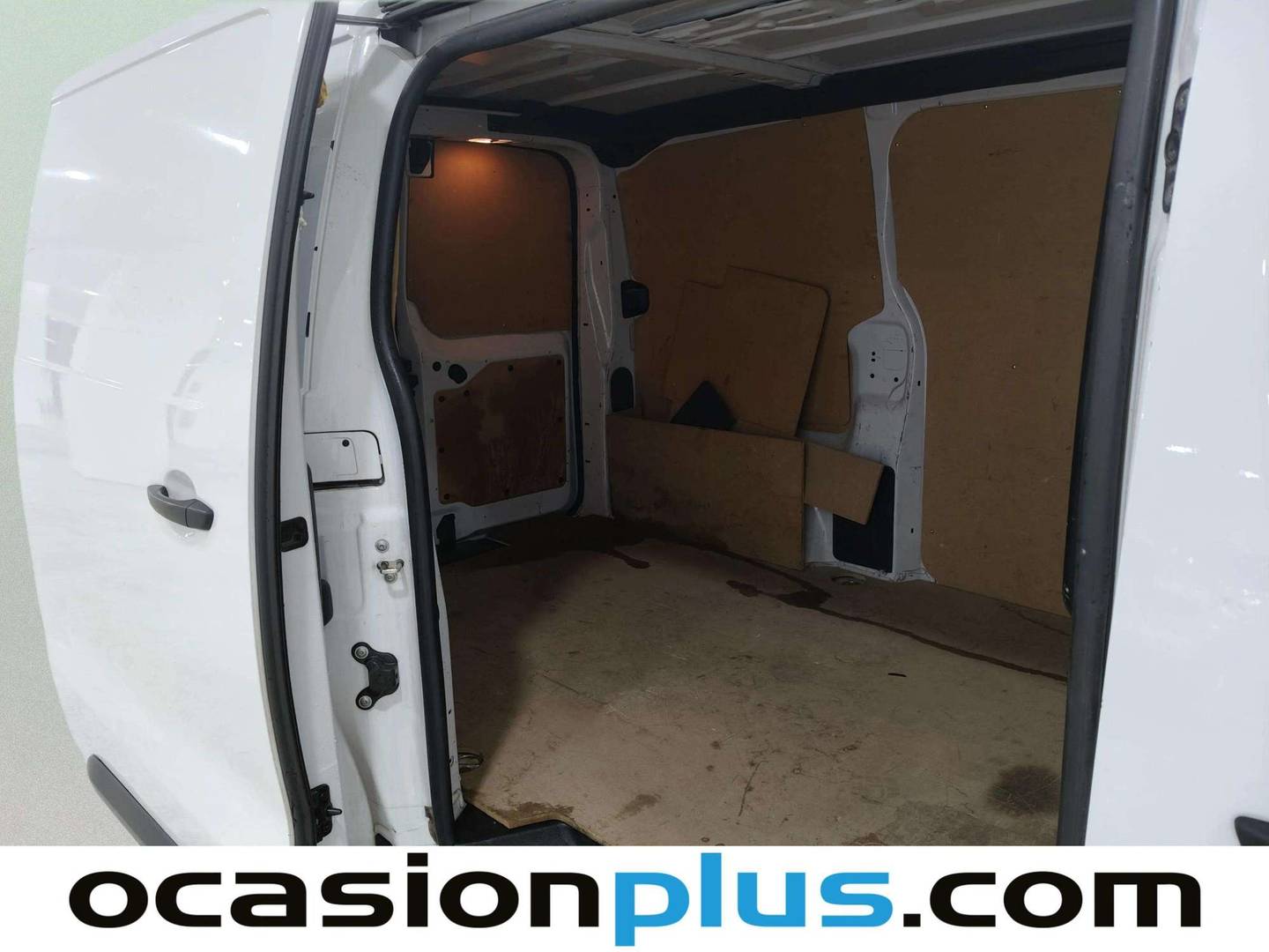 Foto asientos traseros Citroën Jumpy Citroën Jumpy Furgon BlueHDI 120 S&S Talla M (120 CV)
