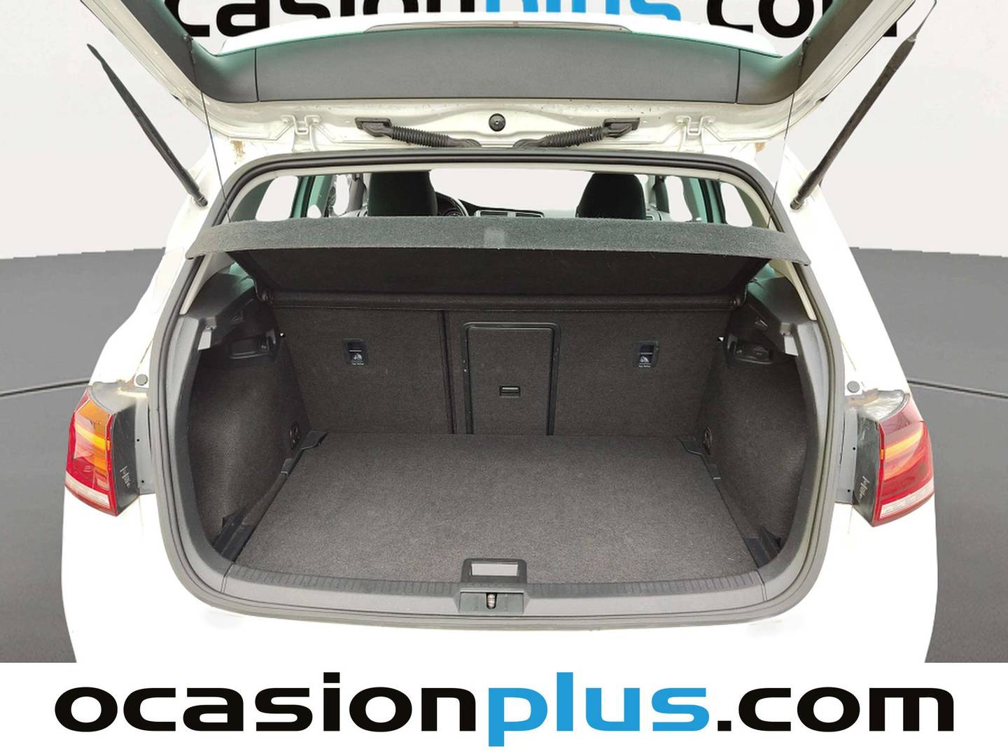 Fotos maletero Volkswagen Golf Volkswagen Golf Advance 1.5 TSI Evo BM (130 CV)