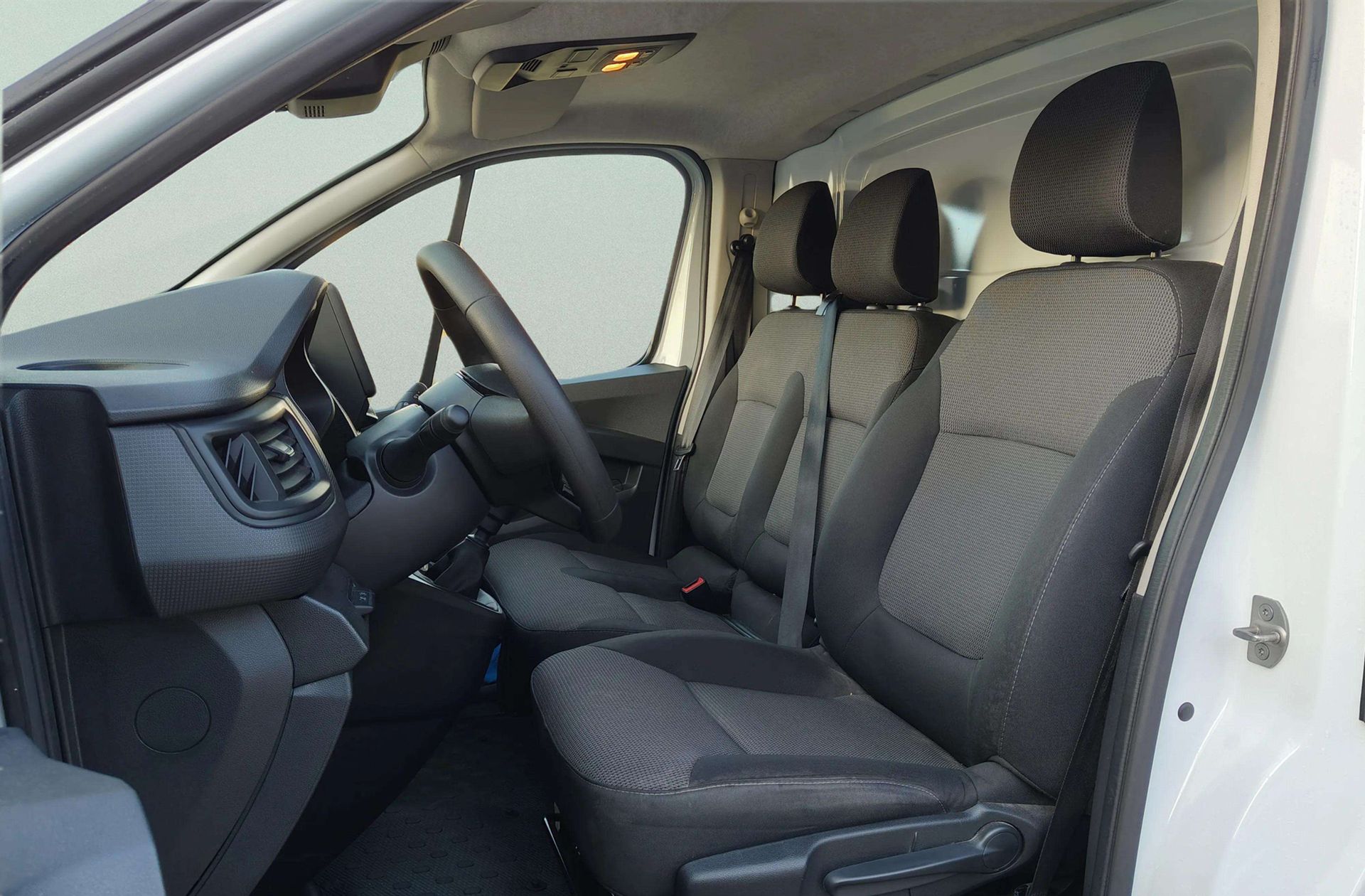 Renault Trafic Furgon L1H1 Blue dCi - foto 10