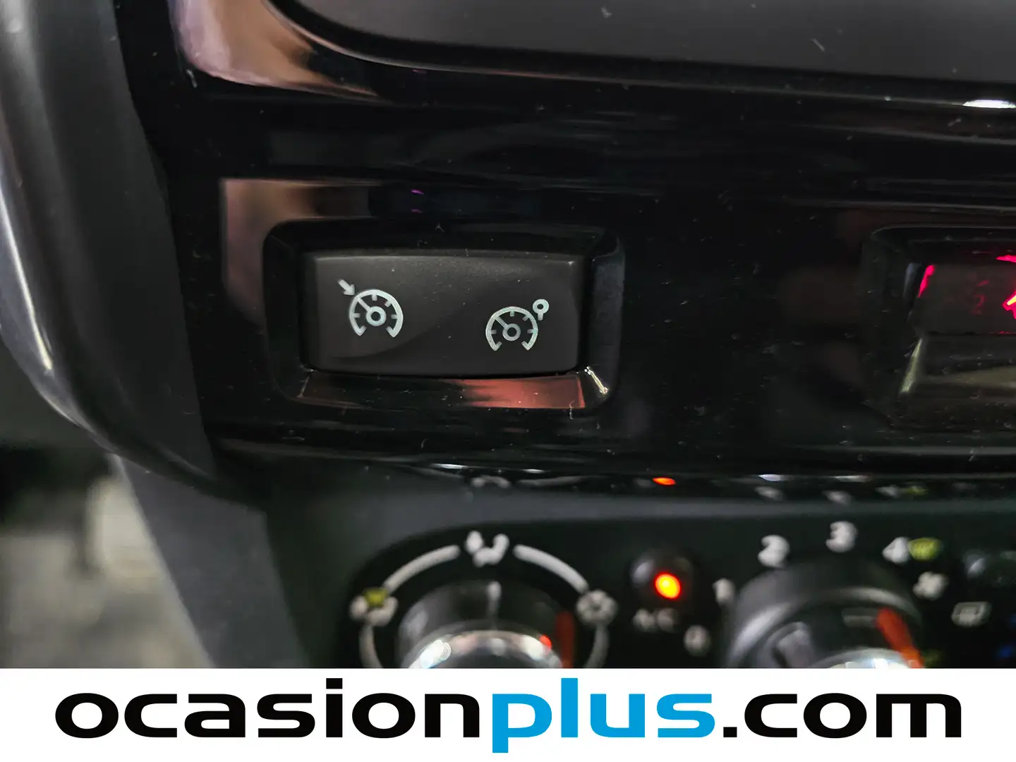 Foto Dacia Duster Dacia Duster dCi 110 SL Blackshadow 4x2 EU6 (109 CV)