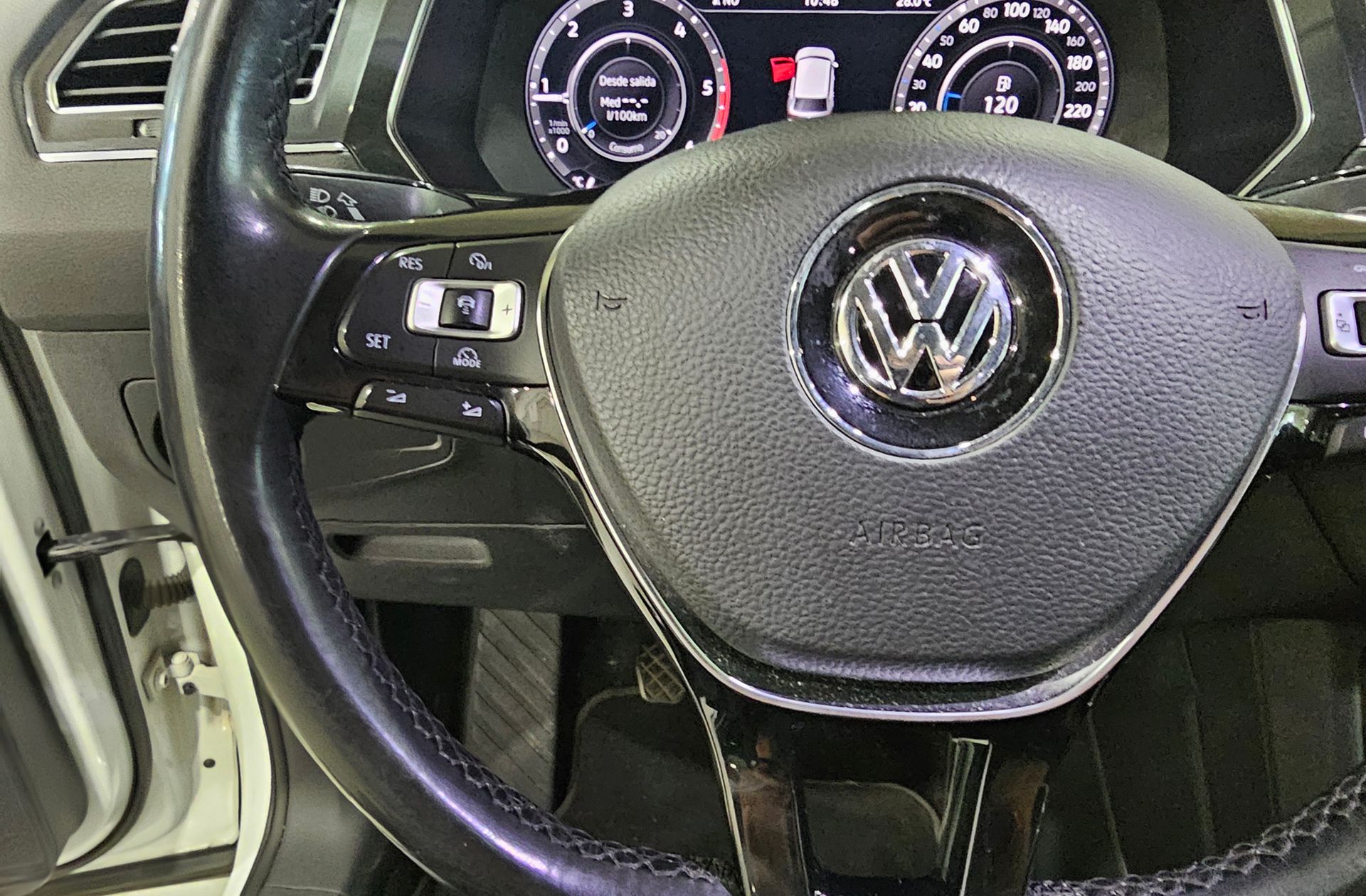 Volkswagen Tiguan Allspace Sport 2.0 TDI 4Motion 7 plazas - foto 35