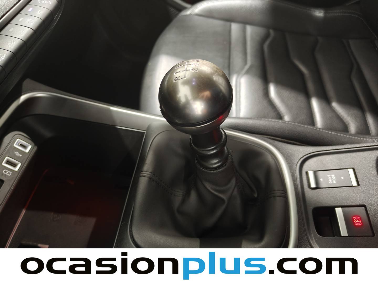 Foto Jeep Avenger Jeep Avenger 1.2 G Summit (100 CV)