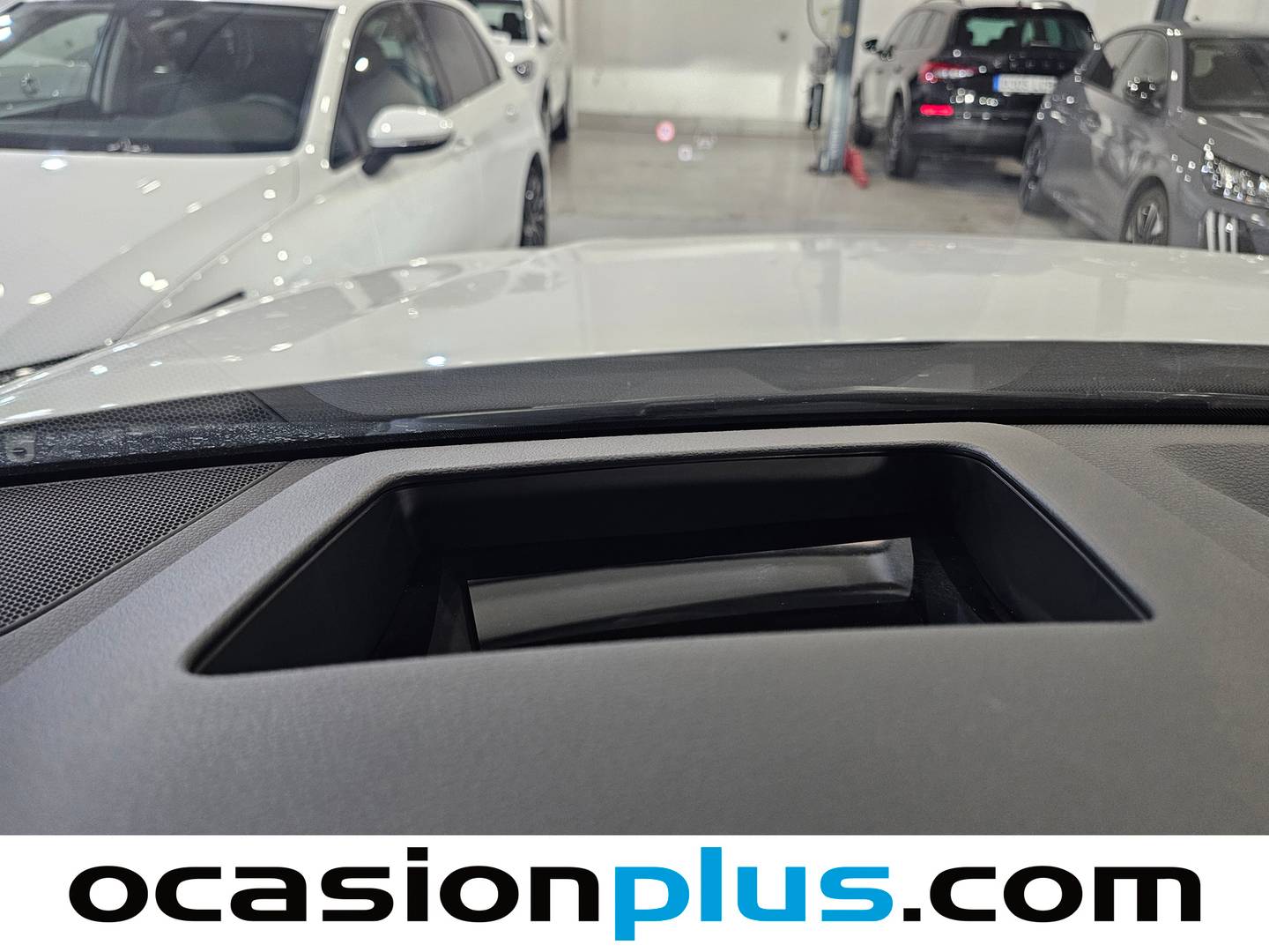 Audi Q8 Audi Q8 TFSIe TFSIe Black line plus 60 TFSIe quattro (462 CV) tiptronic de segunda mano