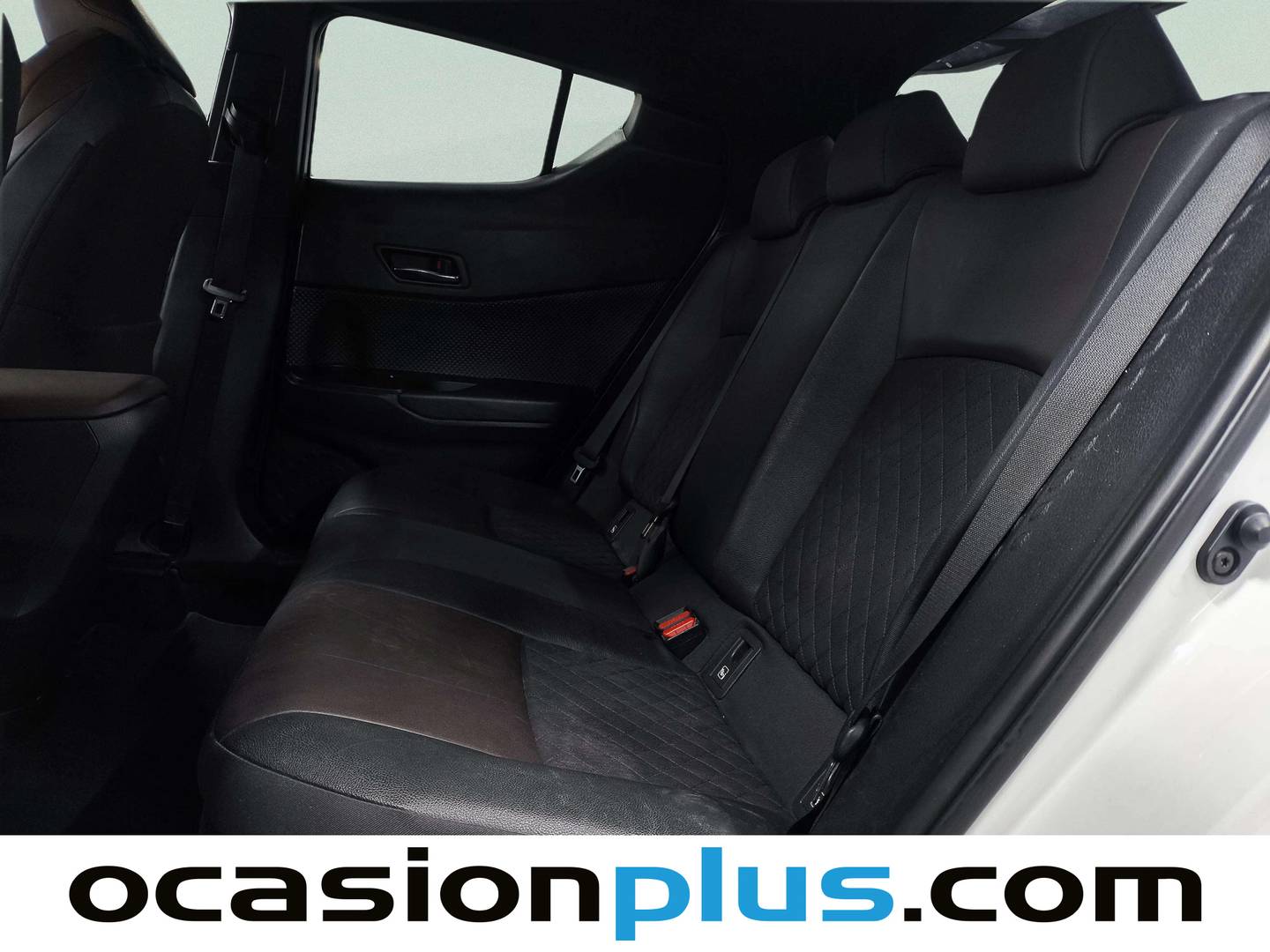Foto asientos traseros Toyota C-HR Toyota C-HR 1.8 125H Advance (122 CV)