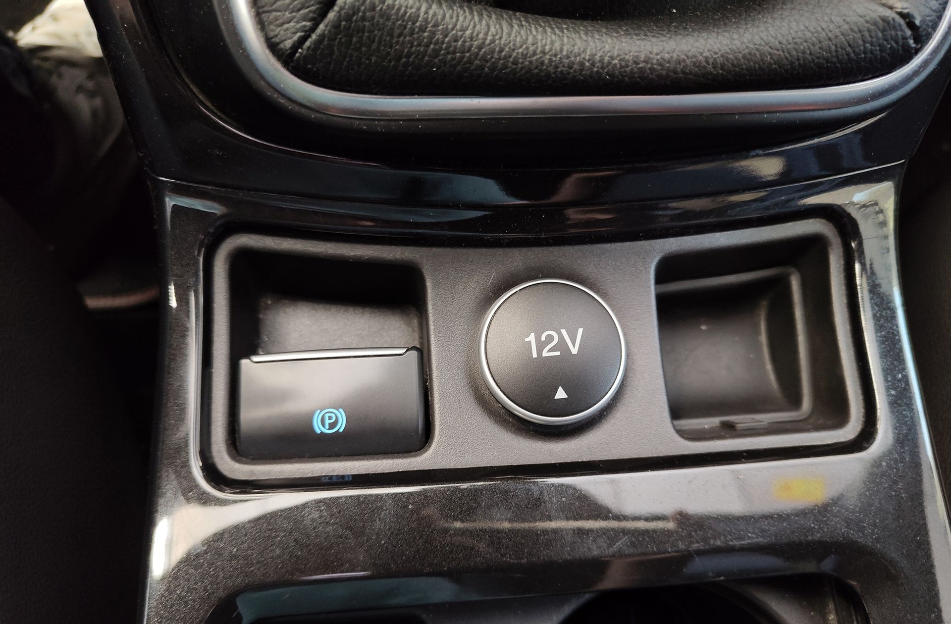 Ford Kuga 1.5 EcoBoost ST-Line 4x2 - foto 28