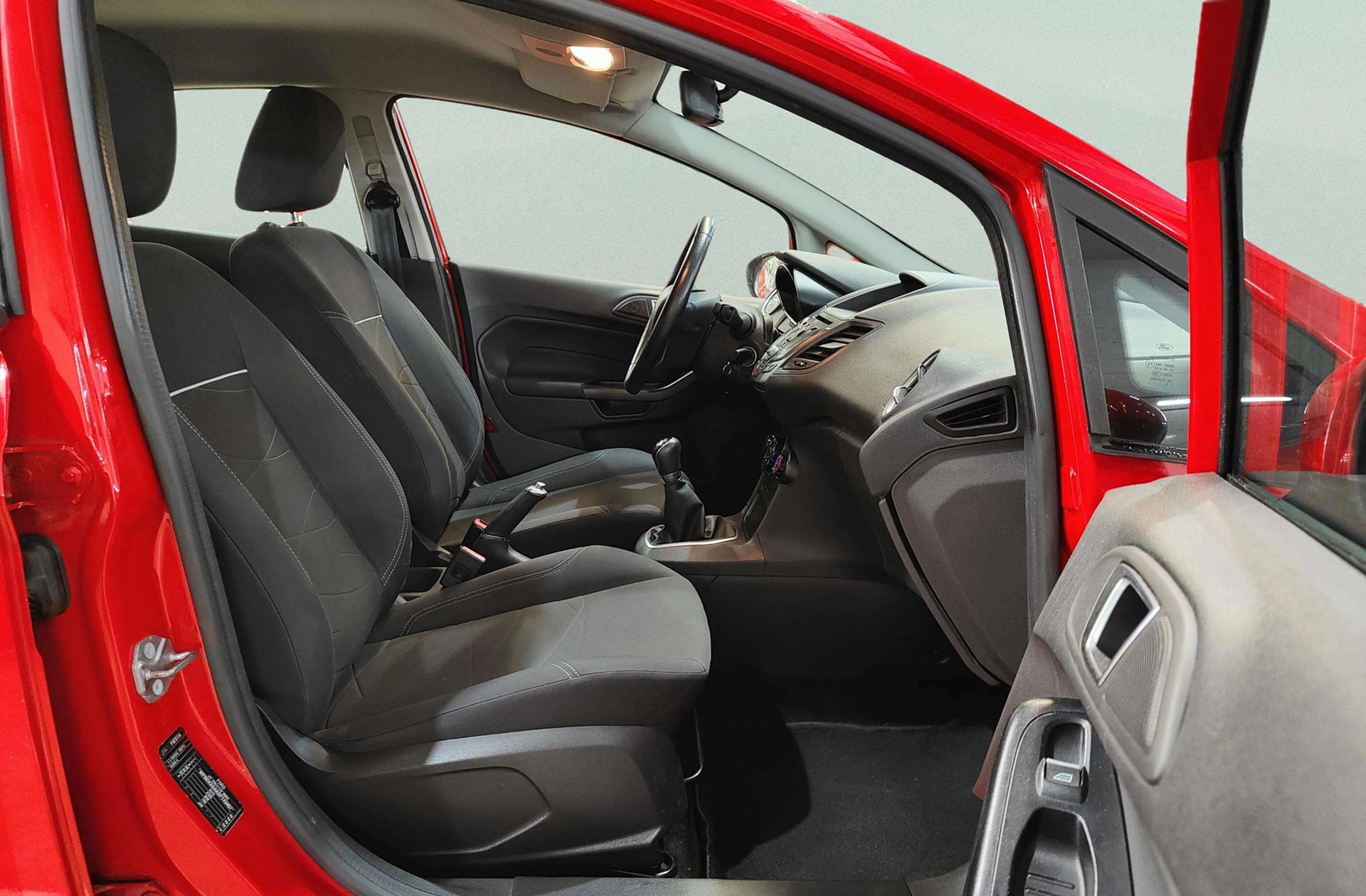 Ford Fiesta 1.5 TDCi Trend - foto 15