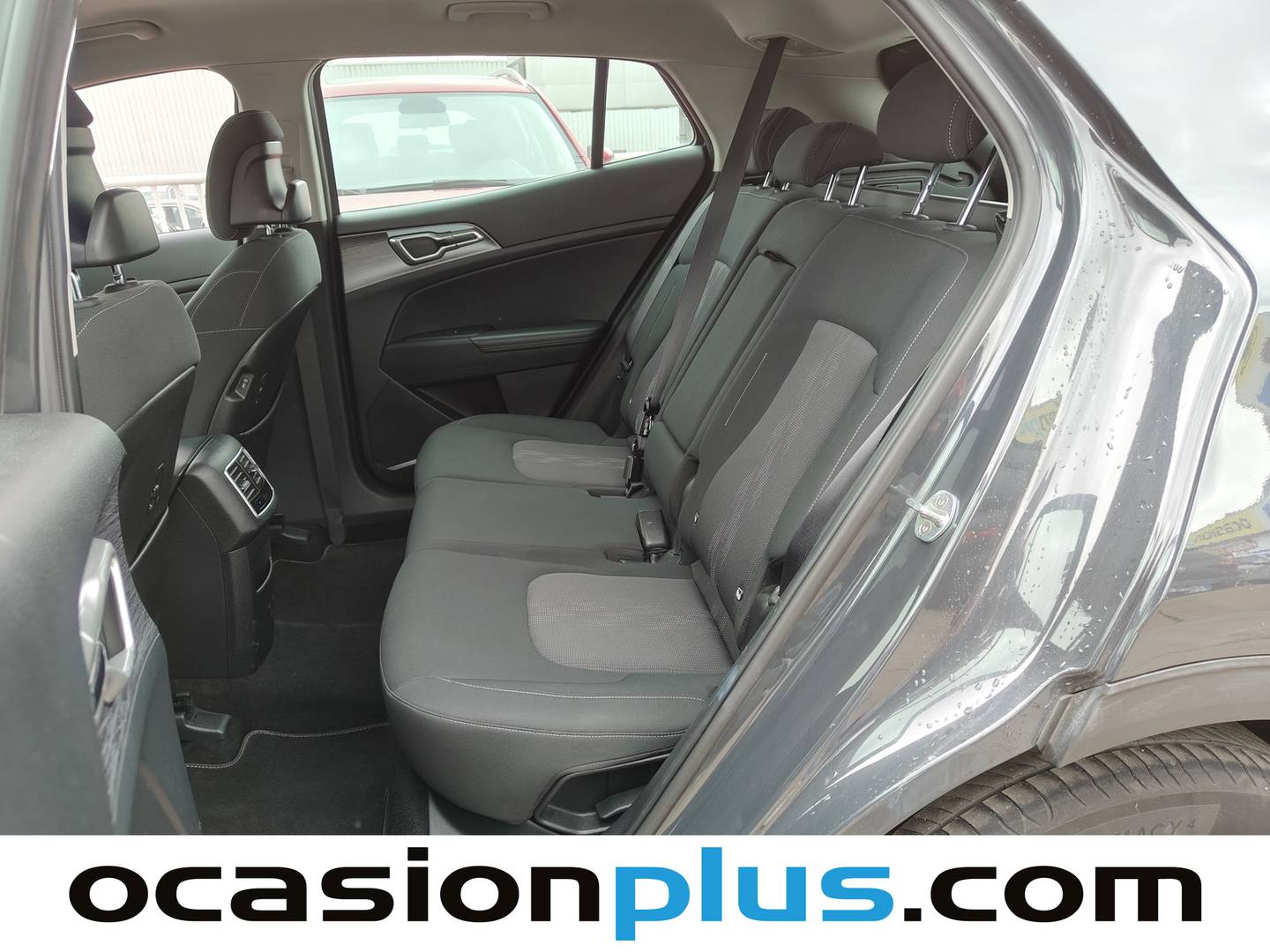 Foto asientos traseros KIA Sportage Kia Sportage 1.6 T-GDi MHEV Drive 4x2 (150 CV)
