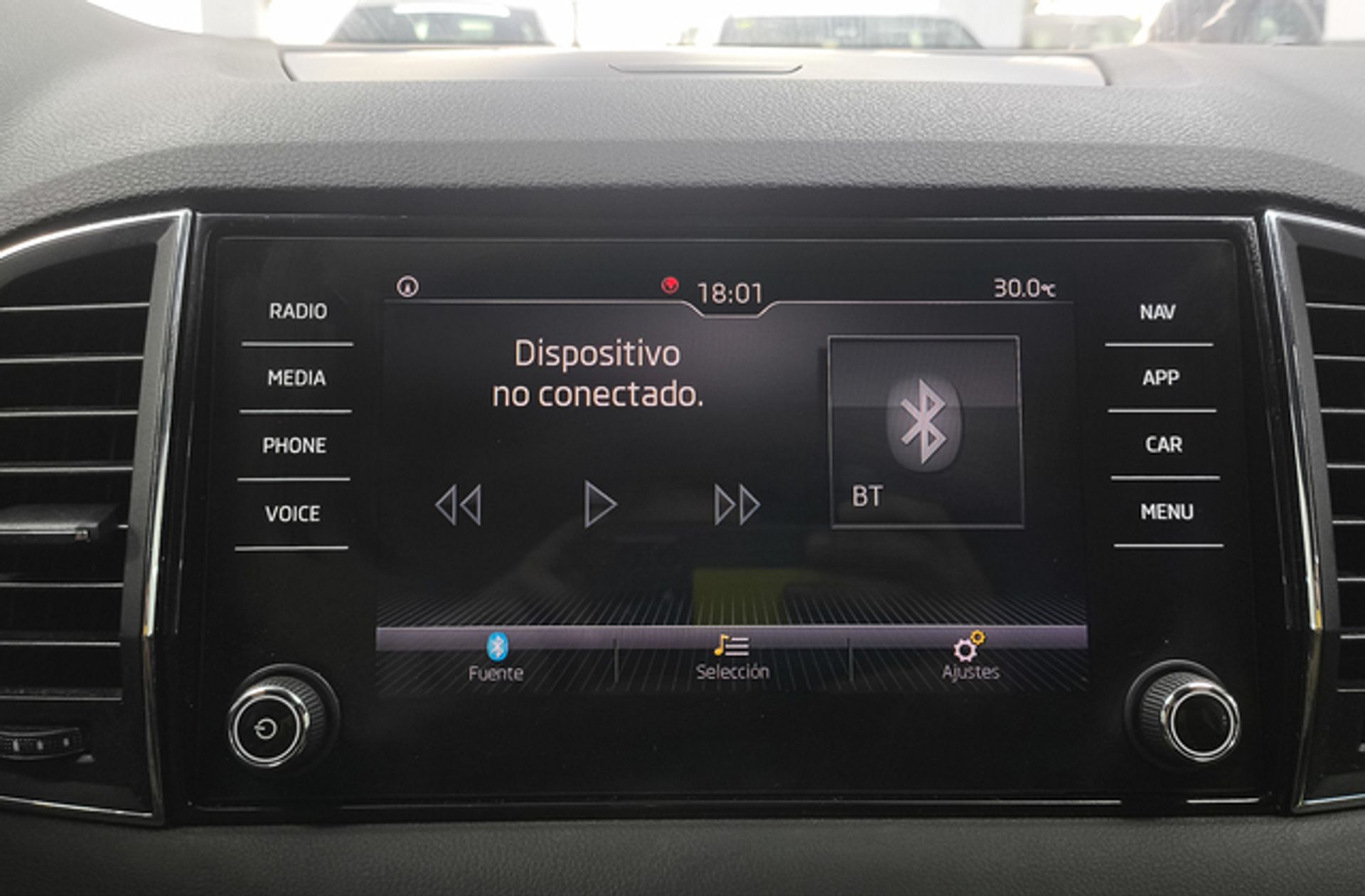 Škoda Karoq 1.6 TDI Ambition - foto 33