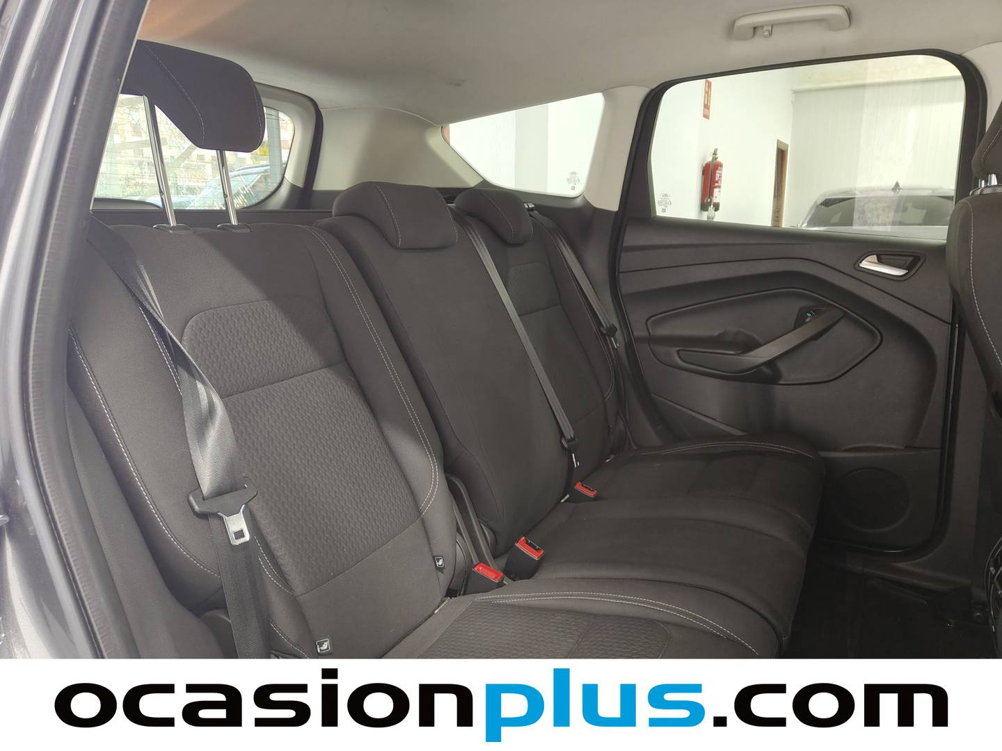 Foto asientos traseros Ford Kuga Ford Kuga 2.0 TDCI Business 4x2 S&S (150 CV)
