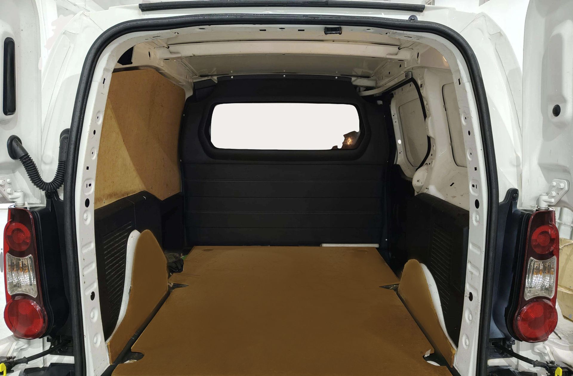 Peugeot Partner Furgon 1.6 BlueHDi Confort L1 - foto 12