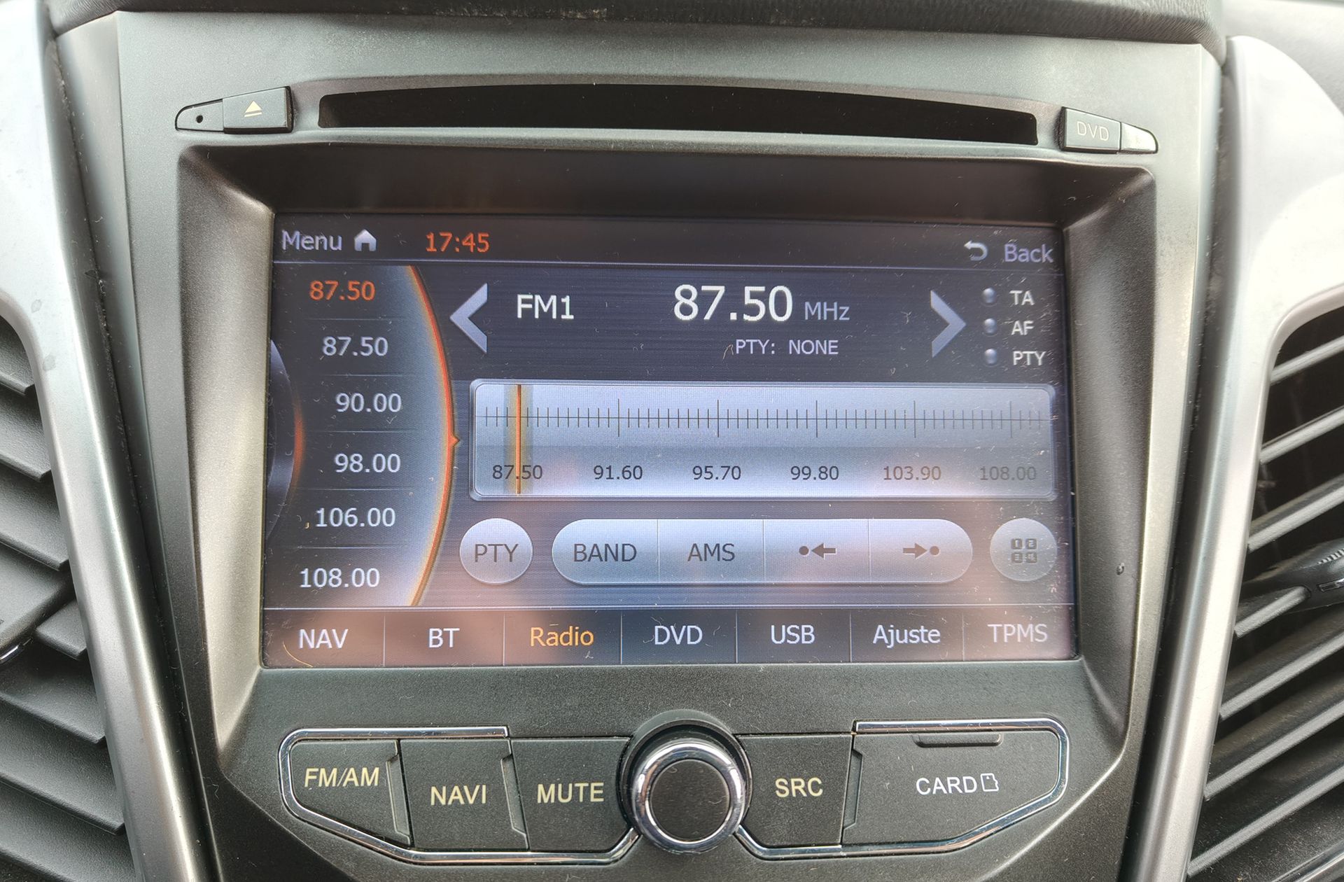 SsangYong Korando D22T Premium 4x2 - foto 26