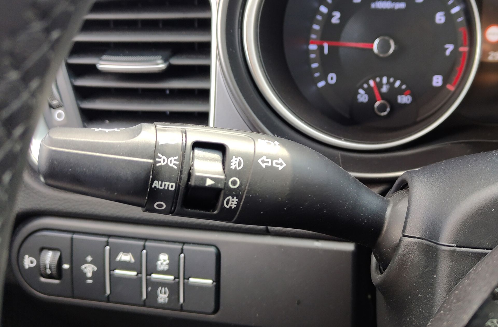 Kia XCeed 1.0 T-GDi Drive - foto 24