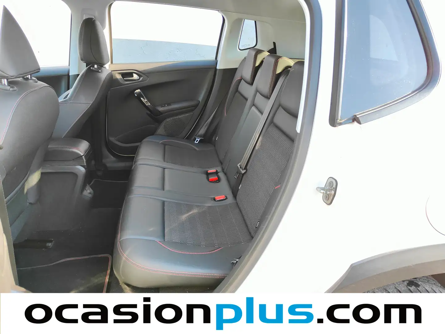 Foto Peugeot 2008 Peugeot 2008 BlueHDi 120 GT Line EAT6 (120 CV)