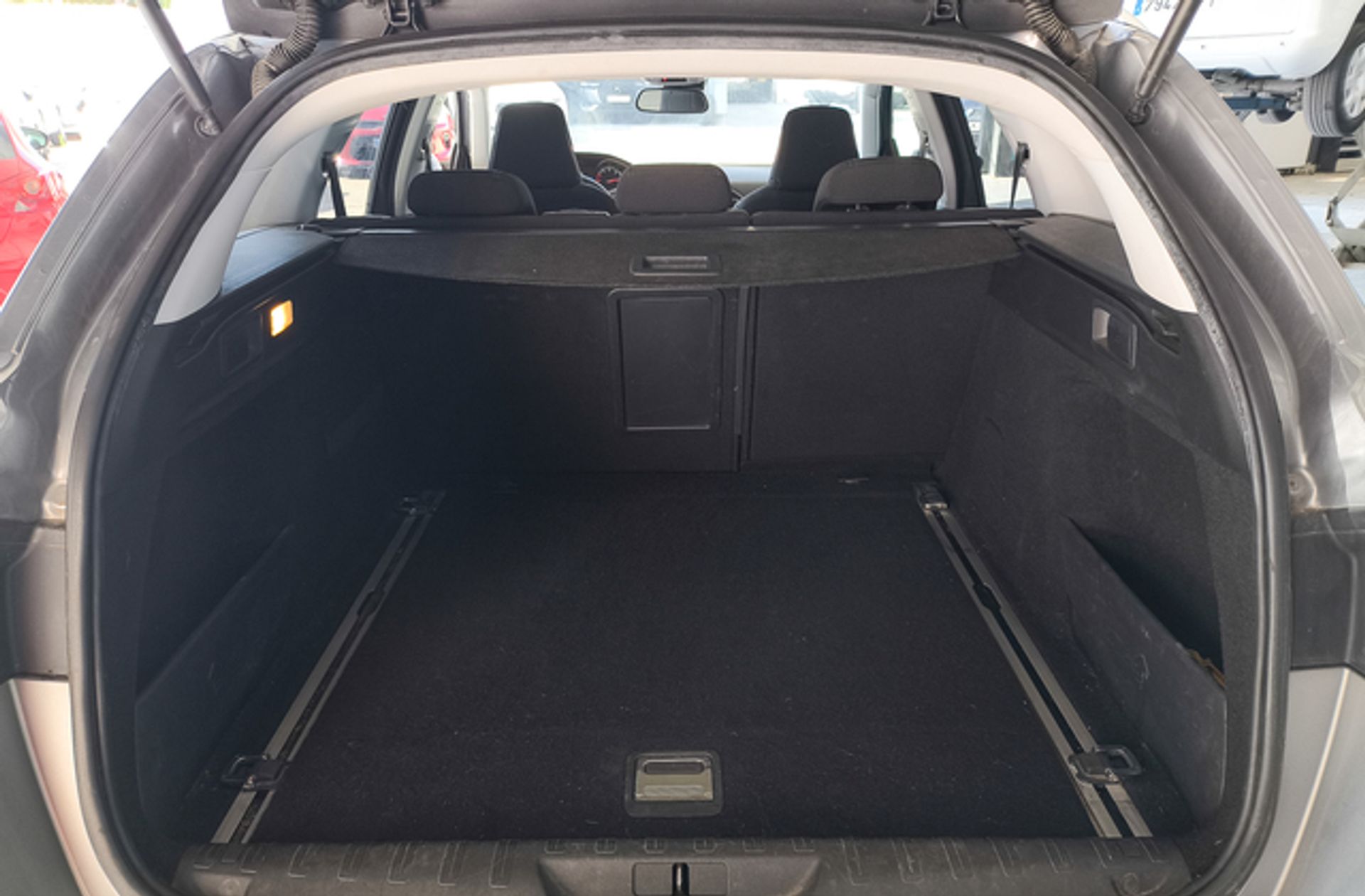 Peugeot 308 SW 1.6 e-HDI Allure - foto 17