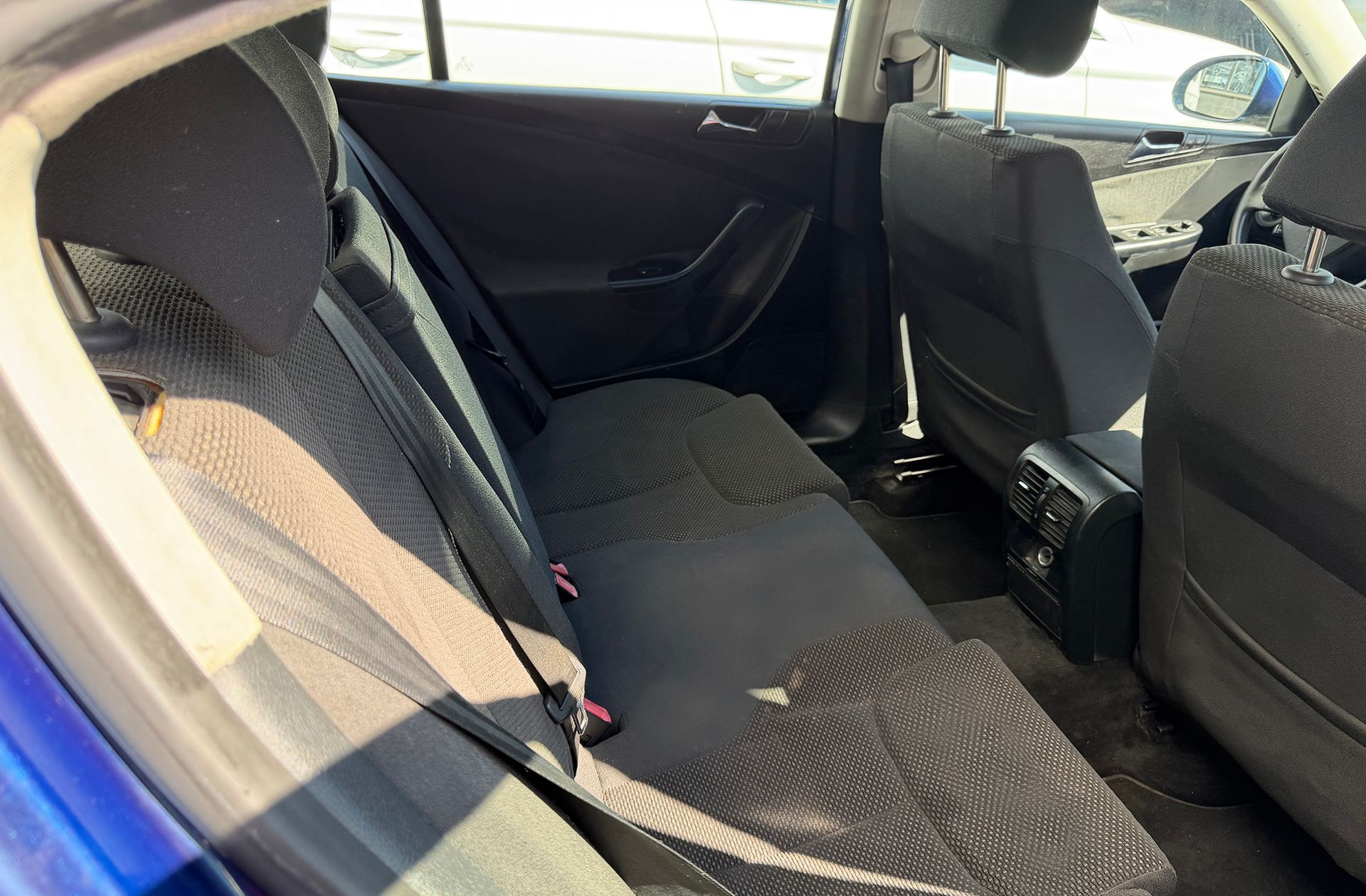 Volkswagen Passat Advance 2.0 TDI - foto 14