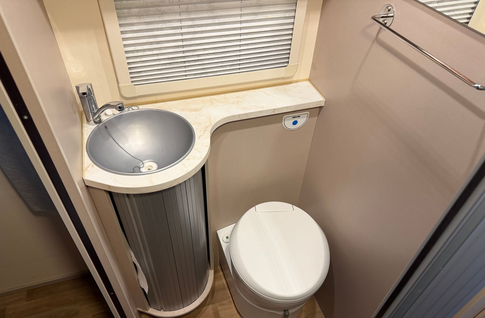 Rimor Hygge 69 plus Top Edition 5 plazas - foto 12