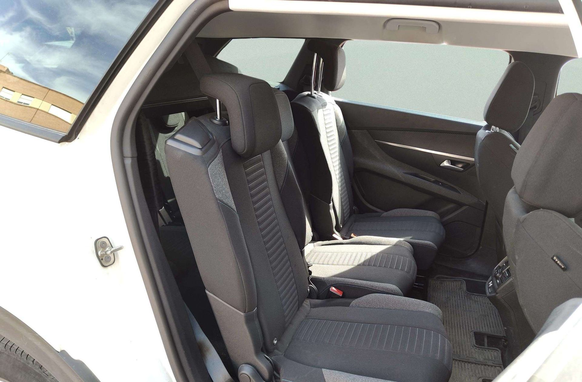Peugeot 5008 PureTech 130 Style 7 plazas - foto 19