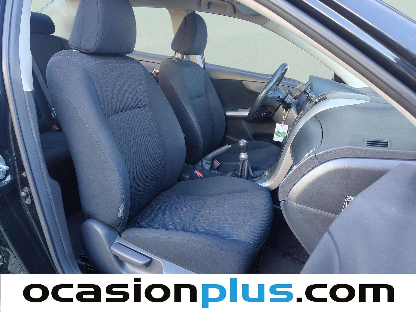 Toyota Corolla Sedán Toyota Corolla 1.6 VVT-I Sedan Sol (124 CV) de segunda mano