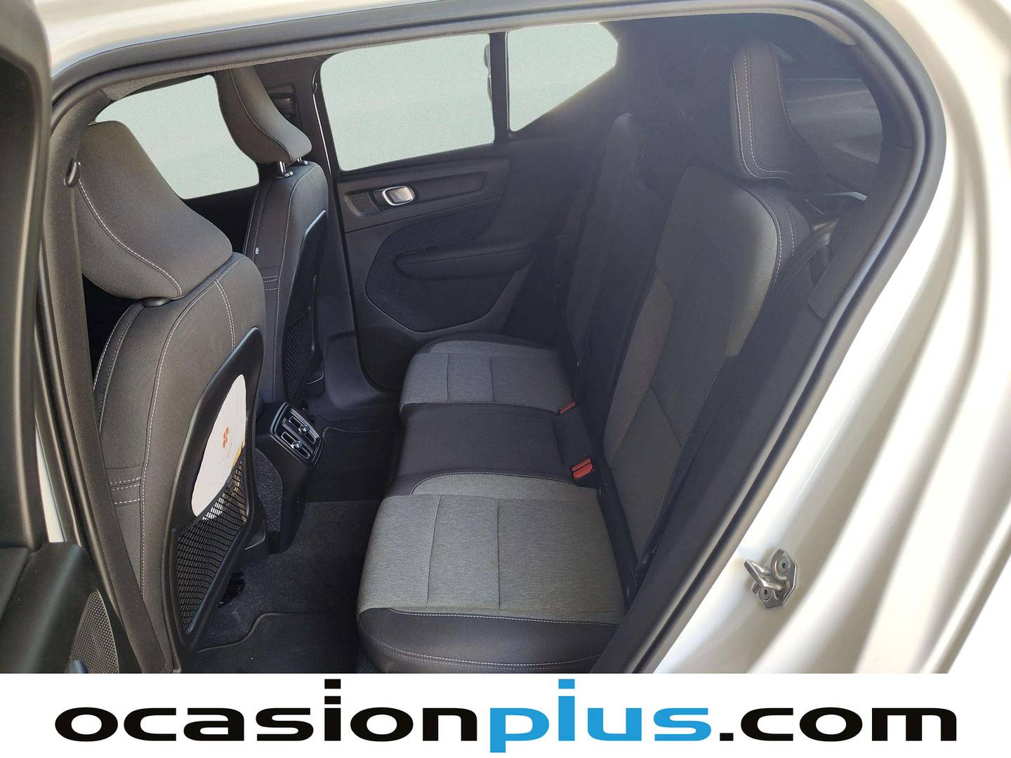 Foto asientos traseros Volvo XC40 Volvo XC40 T2 Momentum Pro Auto (129 CV)