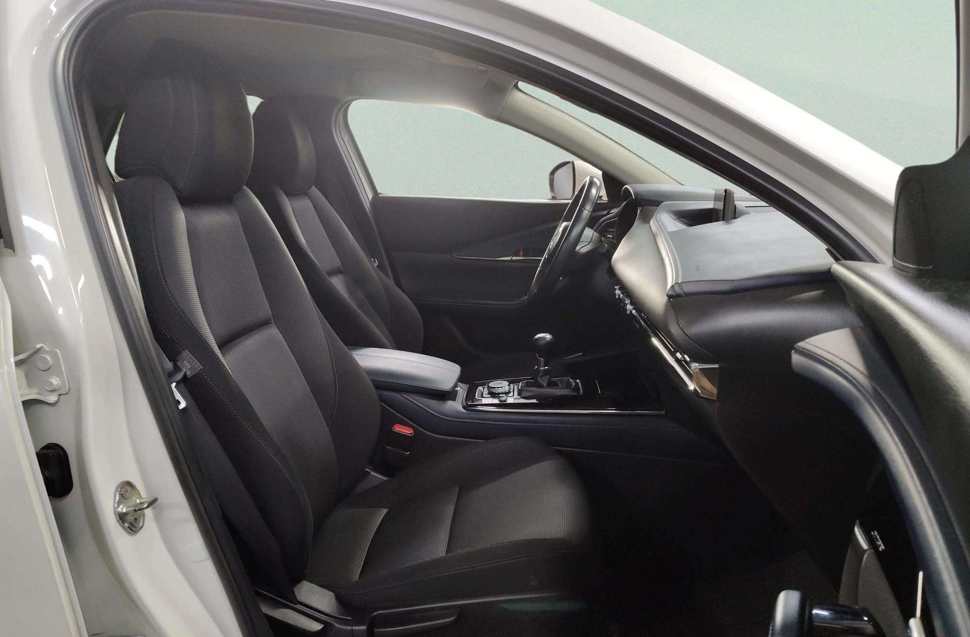 Mazda CX-30 2.0 Skyactiv-G Zenith 2WD - foto 28