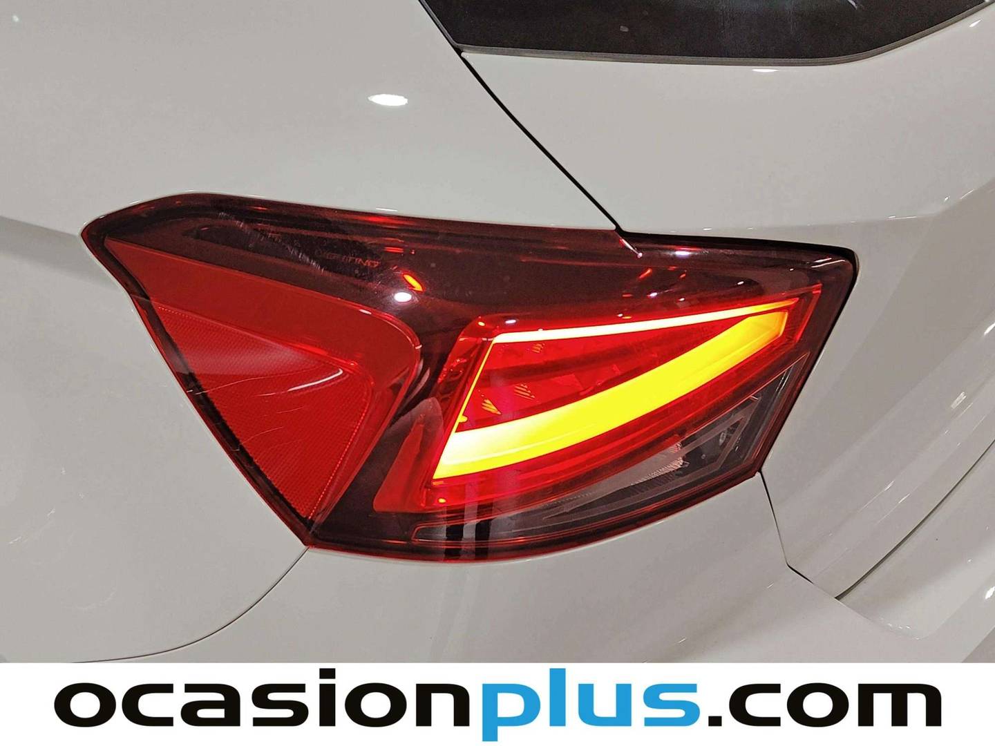 Equipamiento del Seat Ibiza Seat Ibiza 1.0 TSI S&S FR 40 Aniversario (115 CV)