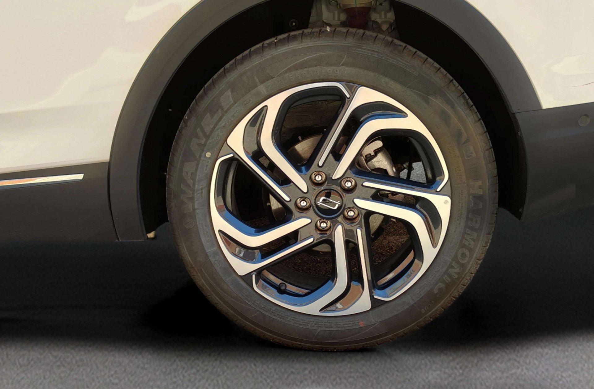 Bestune T90 2.0T Flagship DCT - foto 38