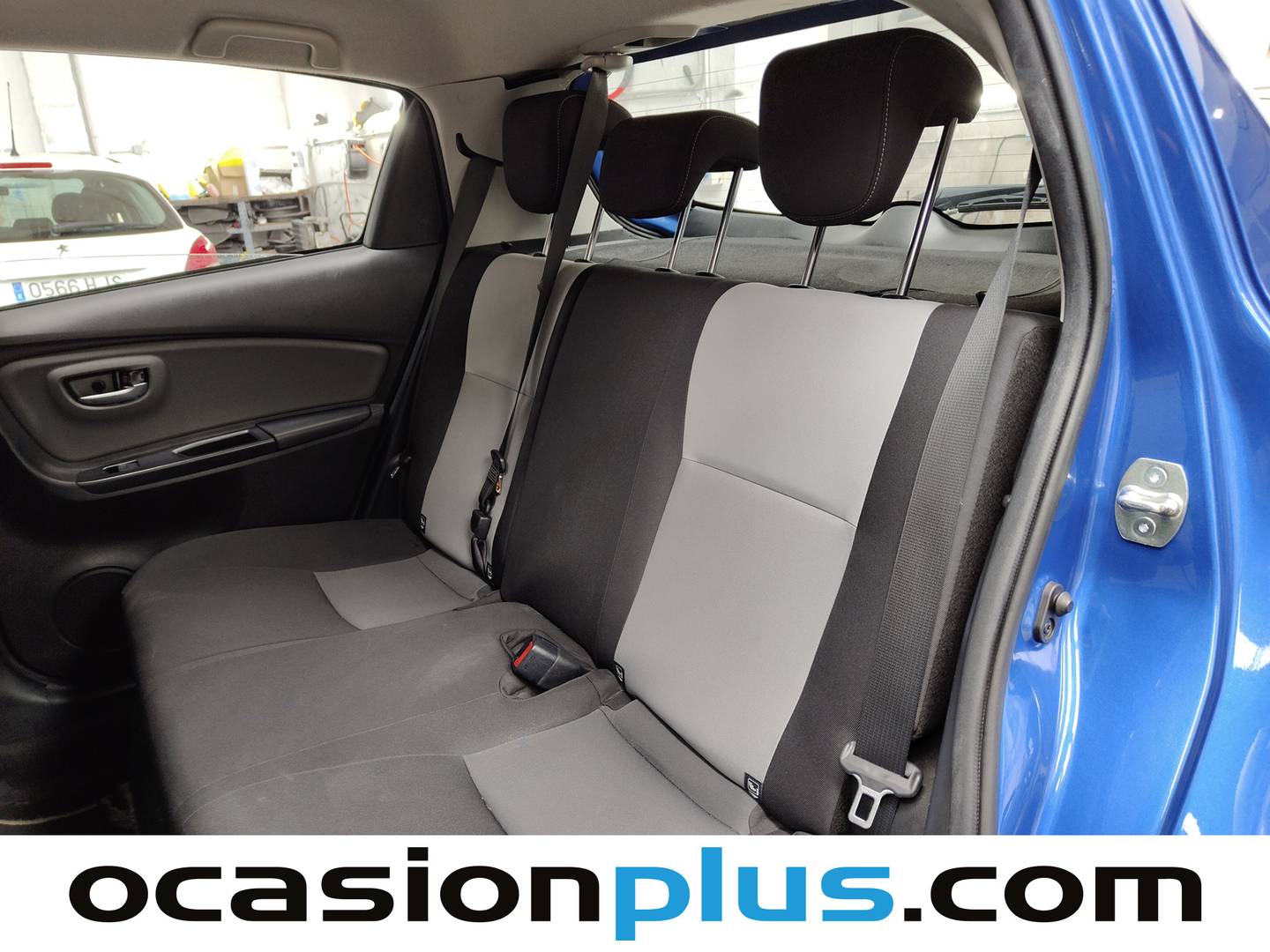 Foto asientos traseros Toyota Yaris Toyota Yaris 1.5 Hybrid Active (100 CV)
