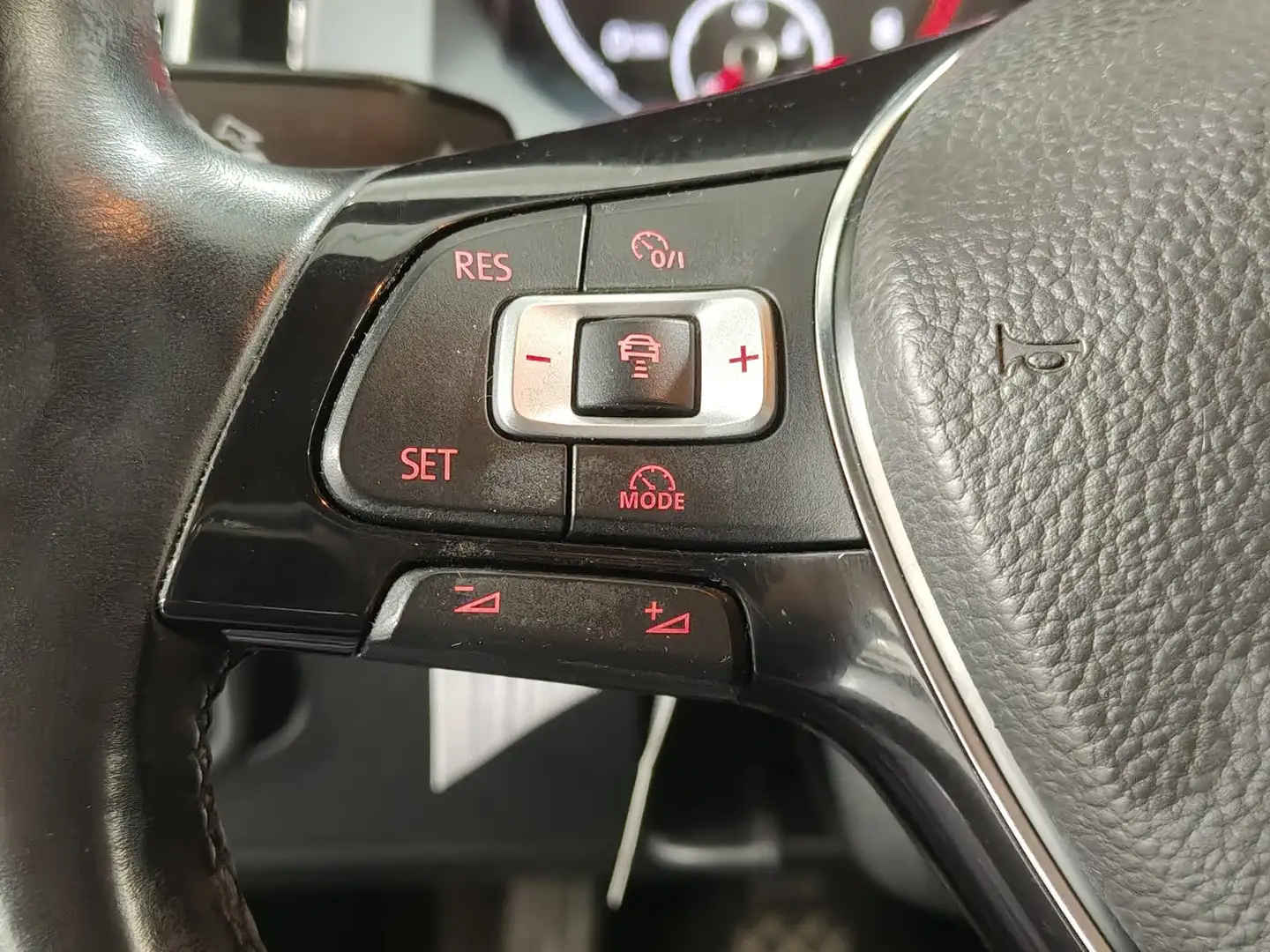 Foto Volkswagen Polo Volkswagen Polo Advance 1.0 TSI (95 CV)