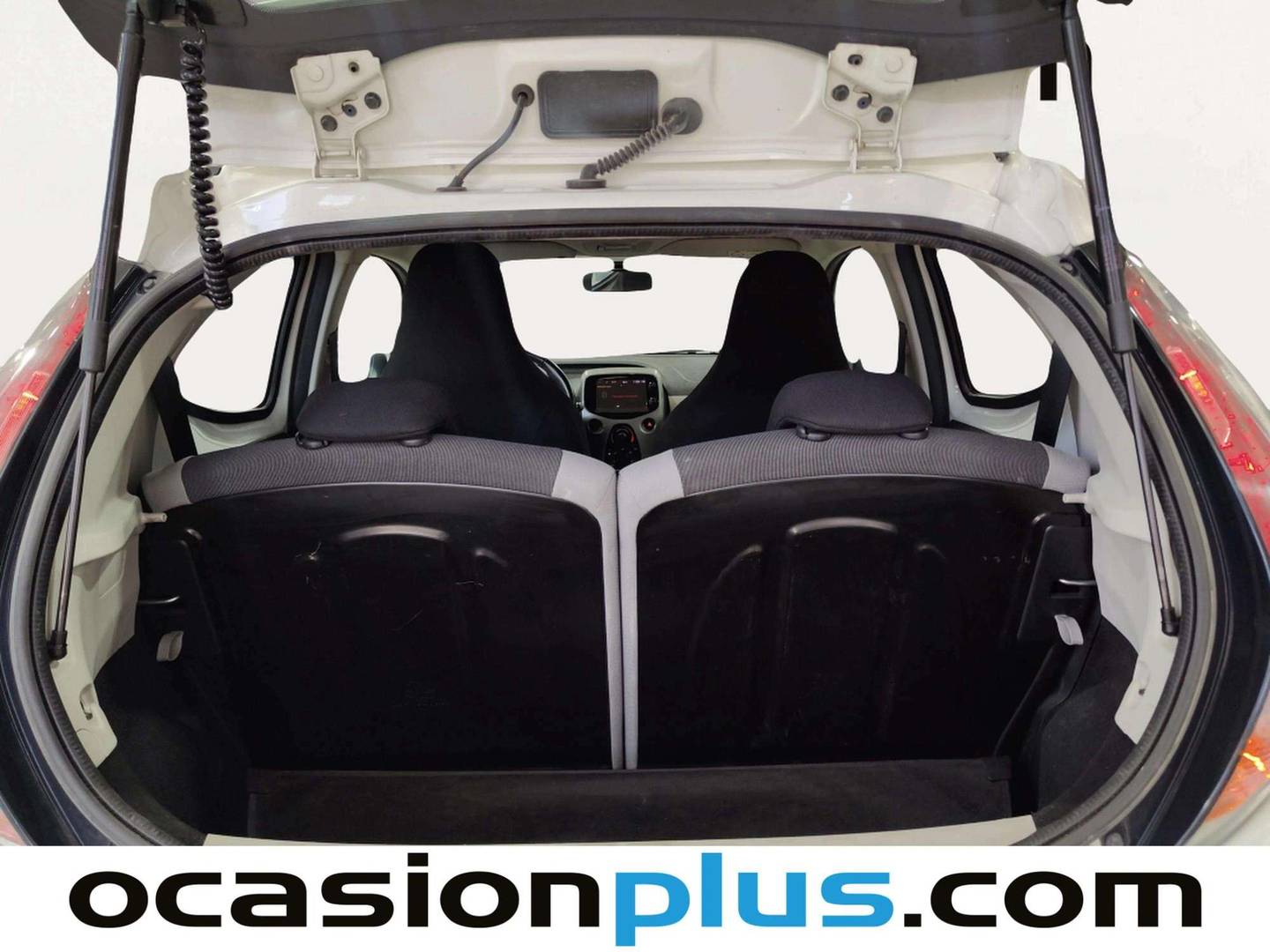 Fotos maletero Toyota Aygo Toyota Aygo 1.0 70 x-play (69 CV)