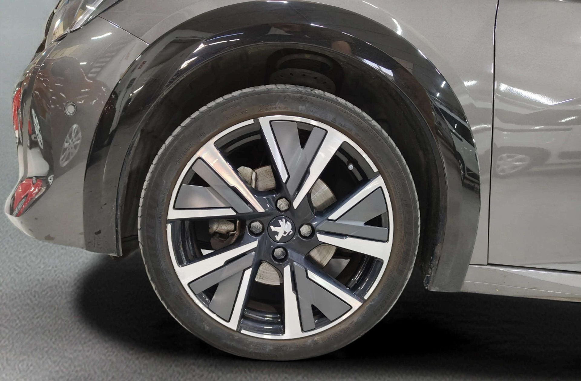 Peugeot 208 BlueHDi 100 GT - foto 41