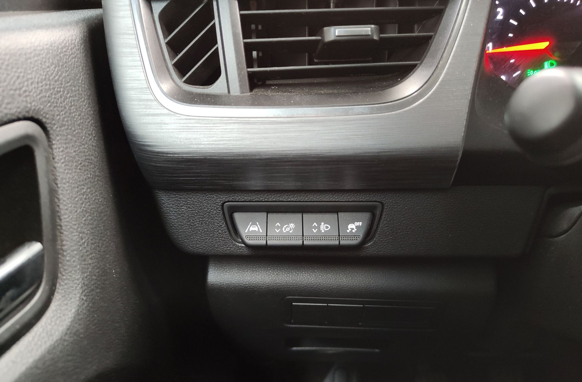 Nissan Townstar 1.3G L1 Tekna - foto 9
