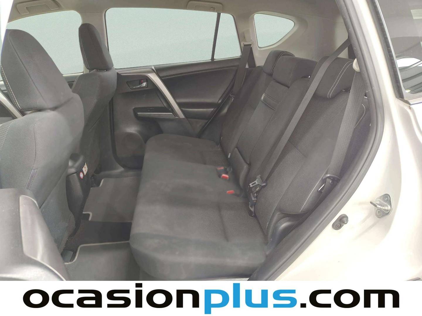Foto asientos traseros Toyota Rav4 Toyota Rav4 2.5l hybrid Advance 4WD (197 CV)