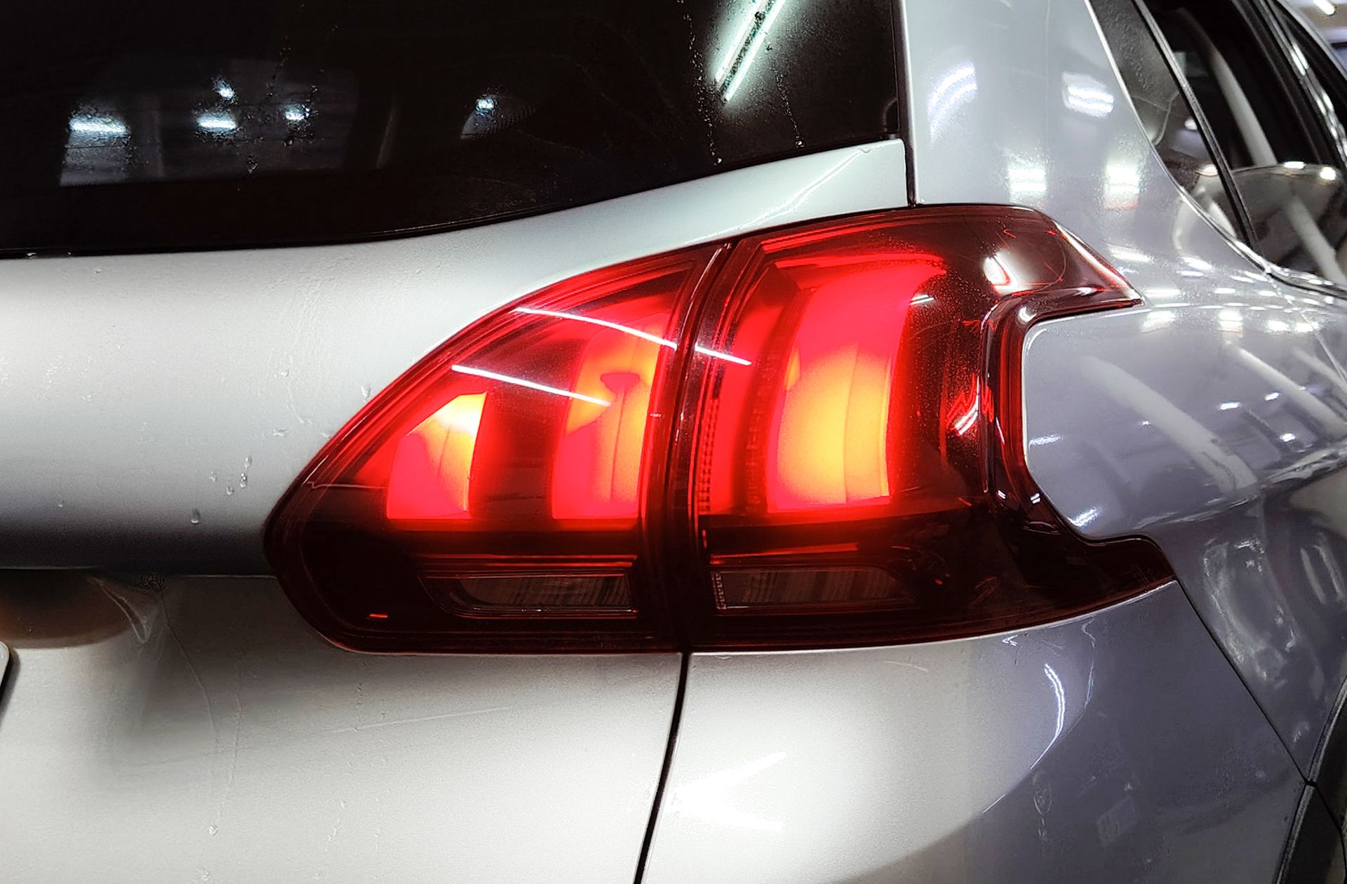Peugeot 2008 PureTech 110 Allure EAT6 - foto 18