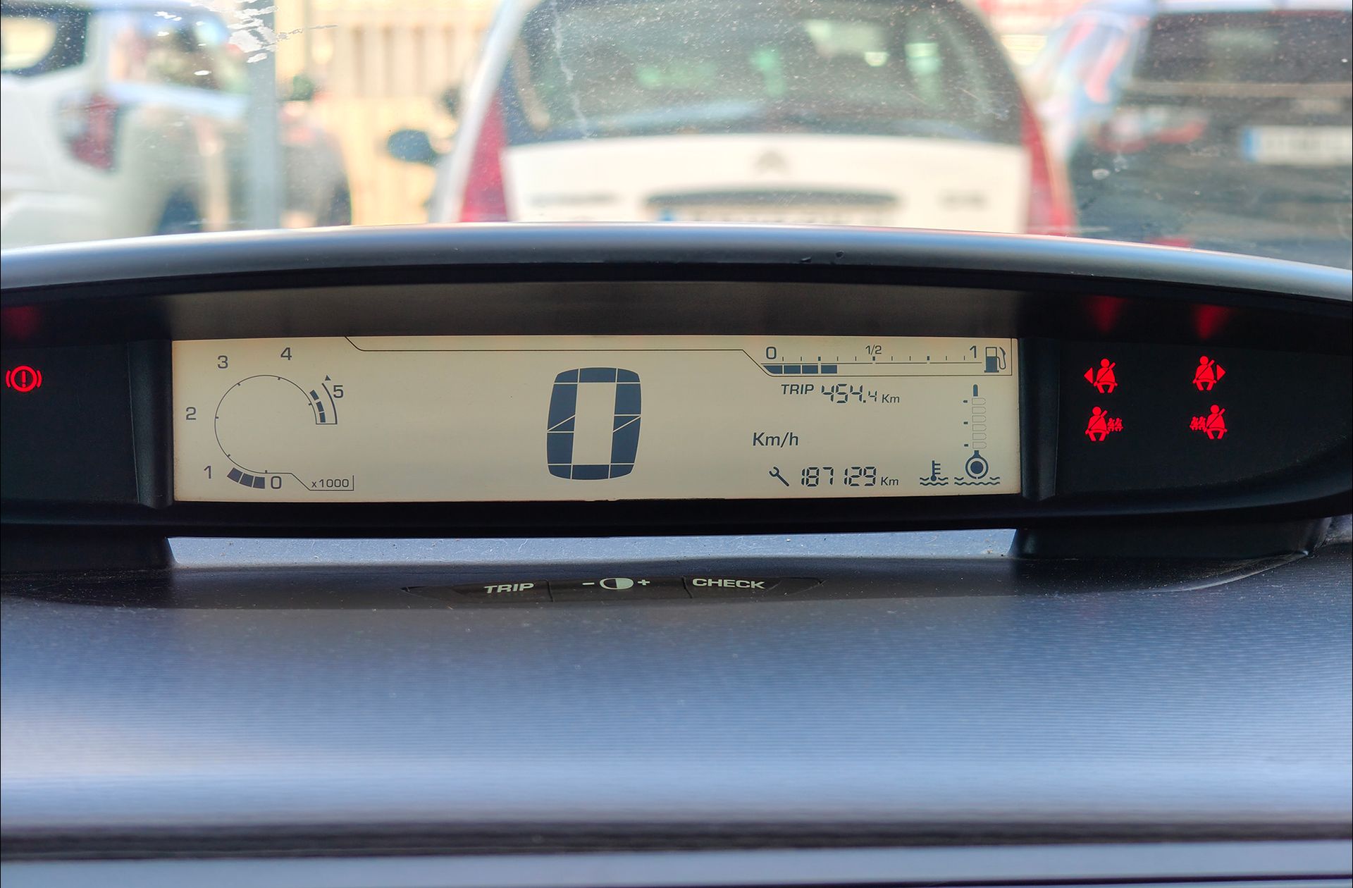 Citroën C4 1.6 HDi LX - foto 23