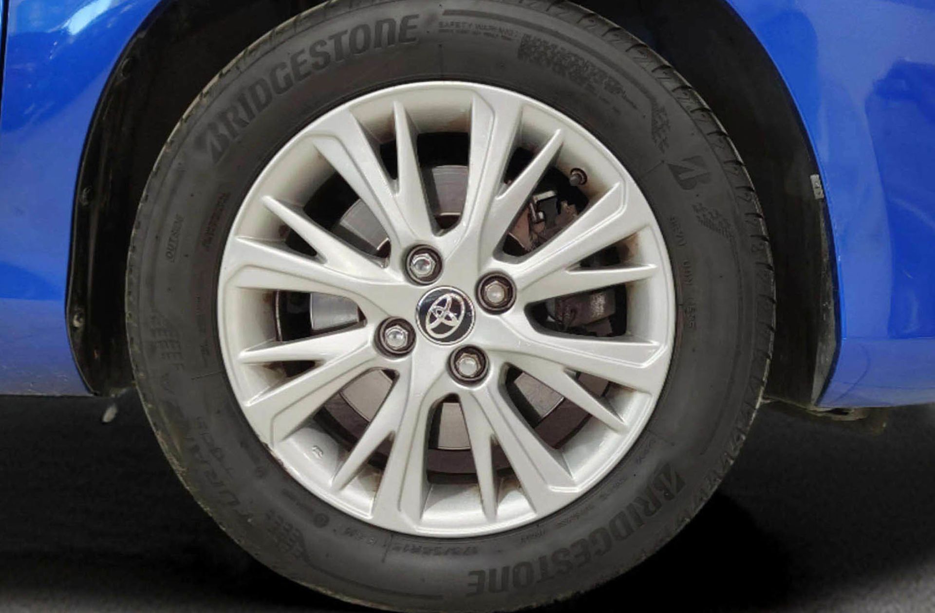 Toyota Yaris 1.5 Hybrid Active - foto 29