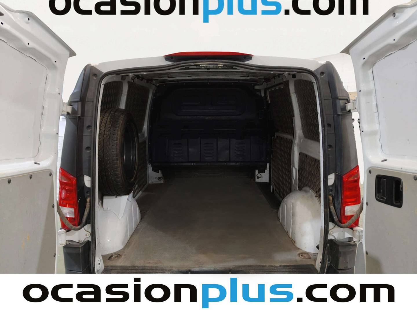 Foto asientos traseros Mercedes Vito Mercedes Vito Furgon 109 CDI Compacta (88 CV)