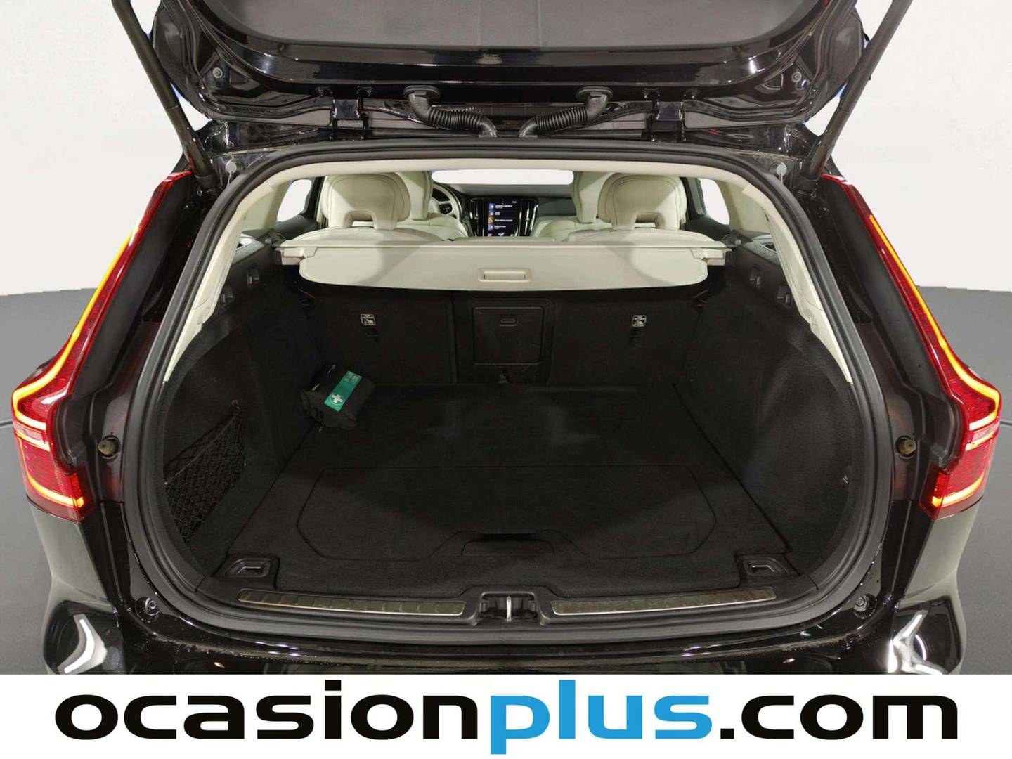 Fotos maletero Volvo V60 Cross Country Volvo V60 Cross Country B4 D Cross Country Core AWD Auto (197 CV)